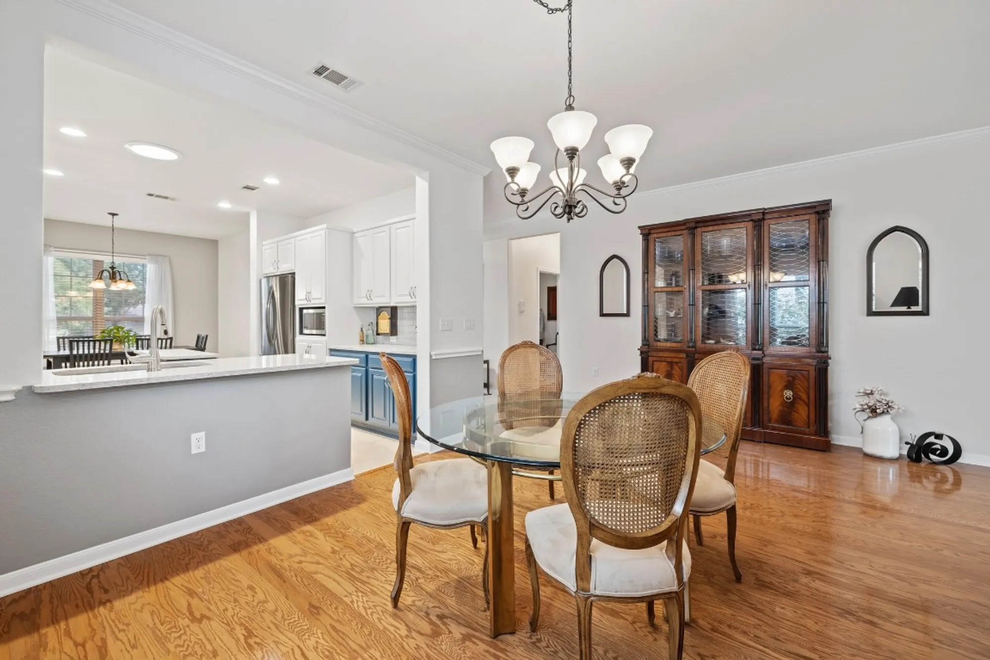 Property Slideshow image 11 of 40 | 302 rosecliff dr, Georgetown, TX, 78633