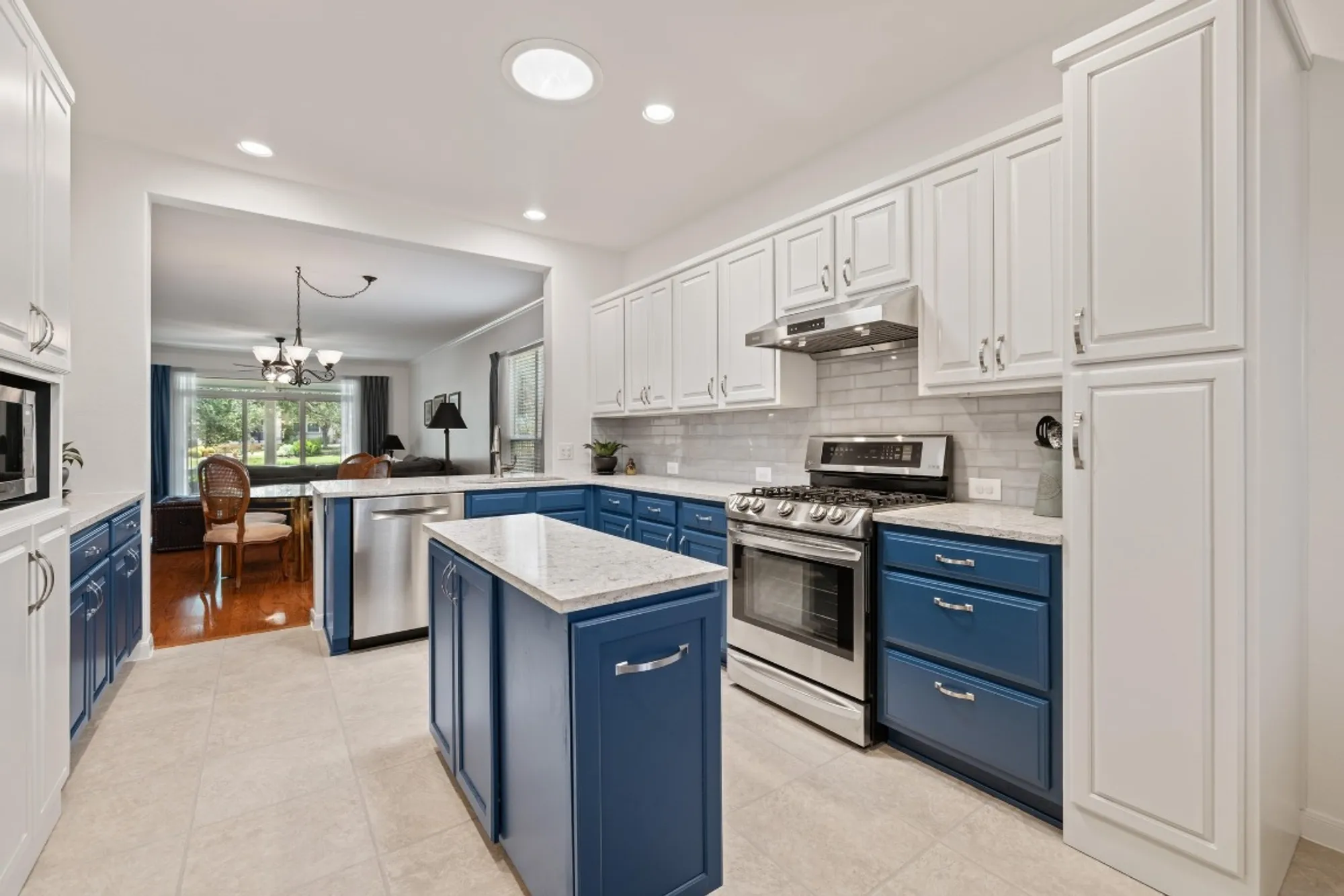 Property Slideshow image 12 of 40 | 302 rosecliff dr, Georgetown, TX, 78633