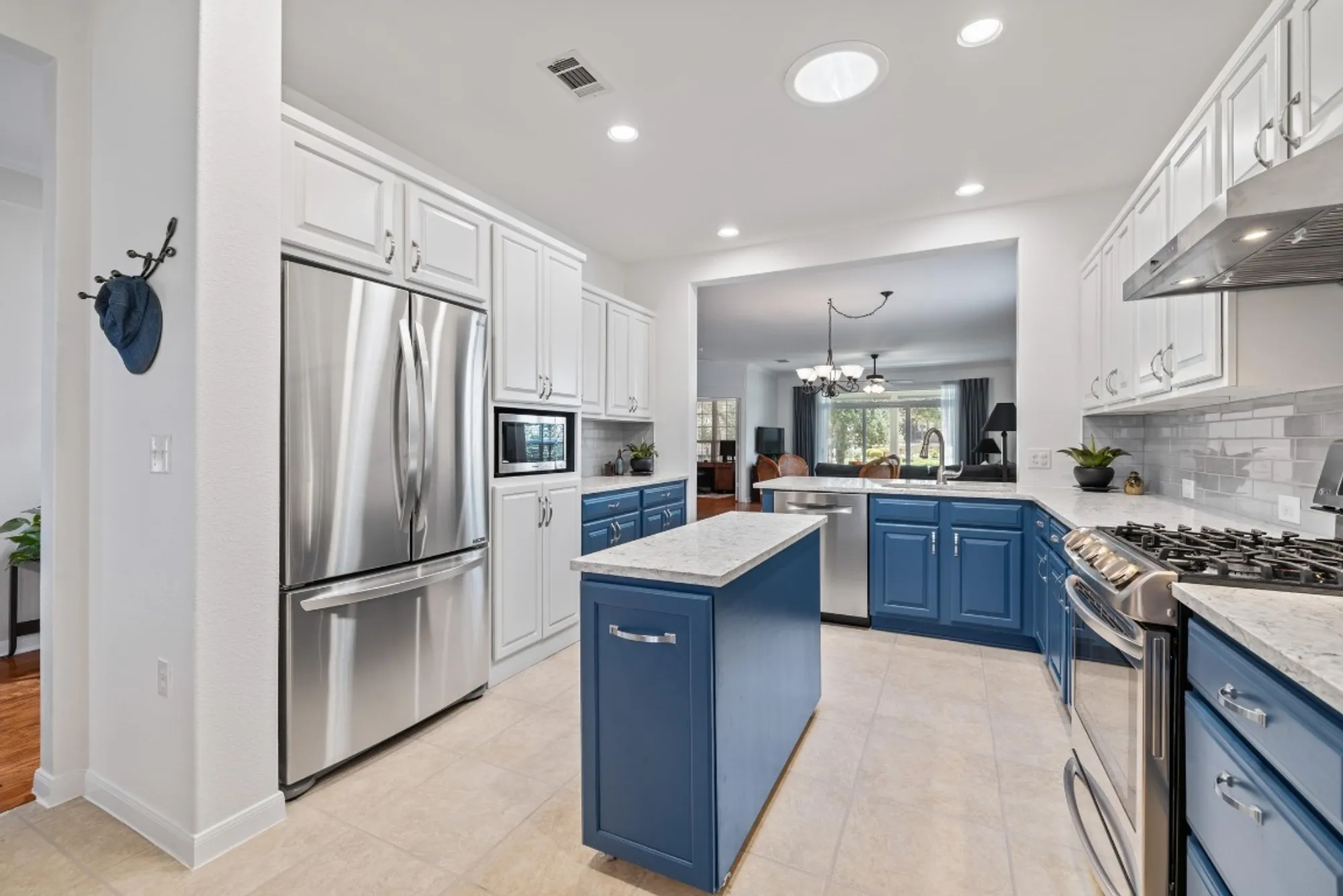 Property Slideshow image 13 of 40 | 302 rosecliff dr, Georgetown, TX, 78633