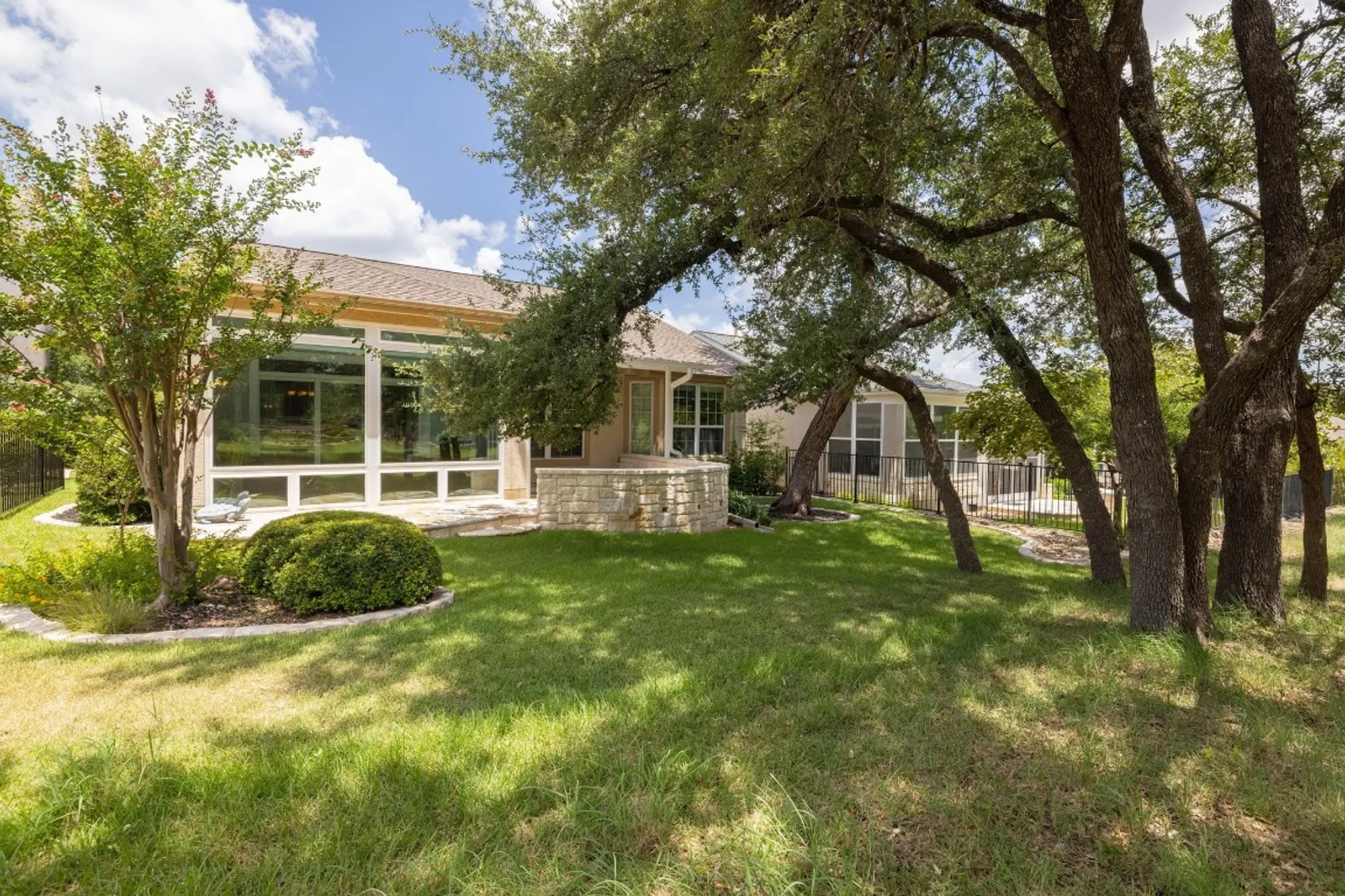 Property Slideshow image 28 of 40 | 302 rosecliff dr, Georgetown, TX, 78633
