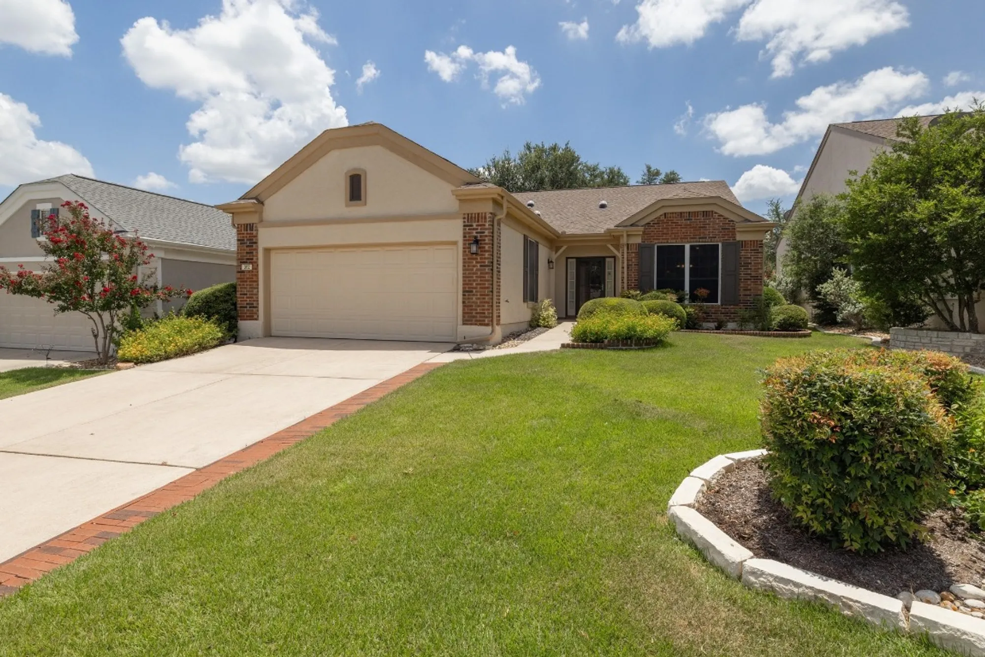 Property Slideshow image 2 of 40 | 302 rosecliff dr, Georgetown, TX, 78633