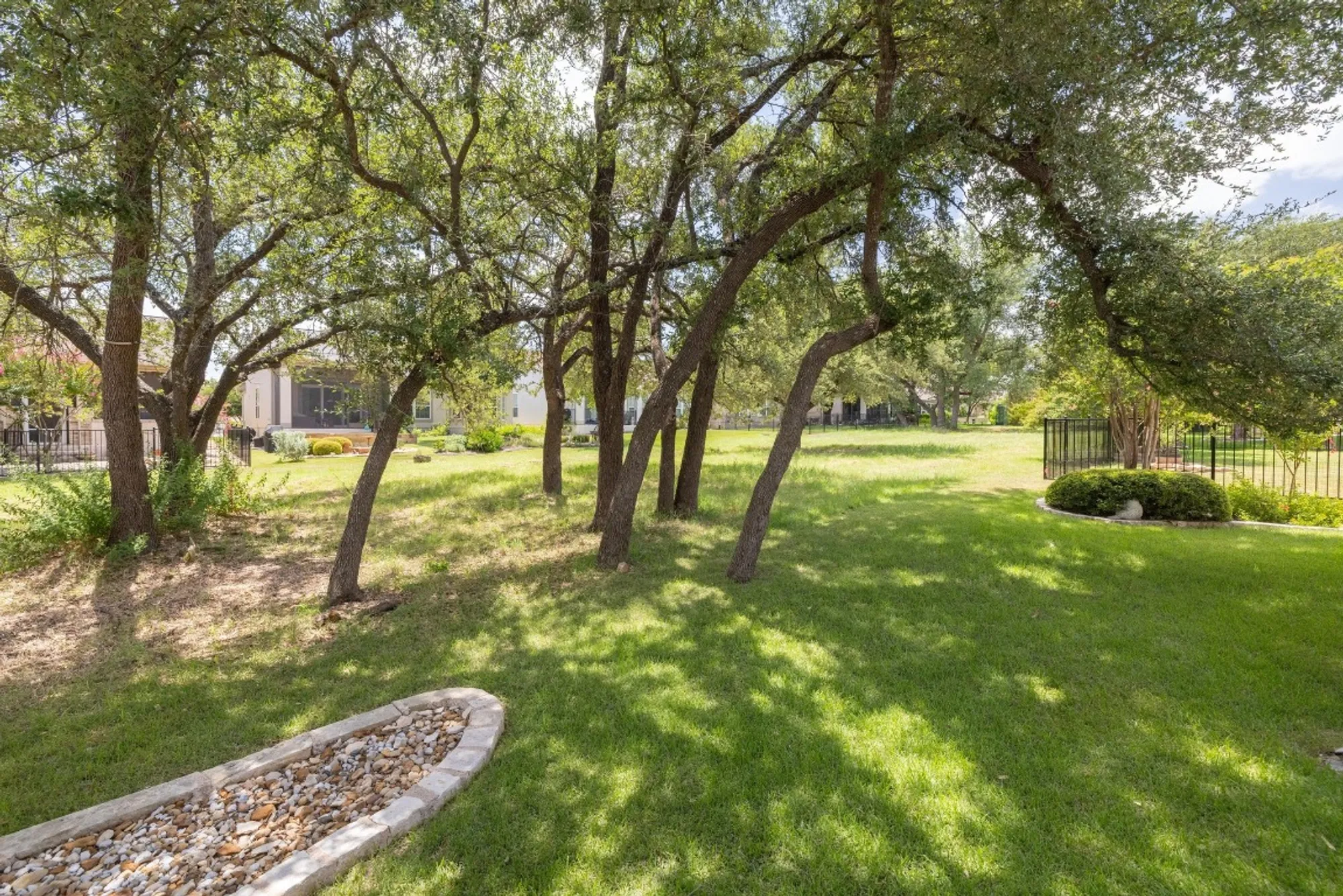 Property Slideshow image 30 of 40 | 302 rosecliff dr, Georgetown, TX, 78633