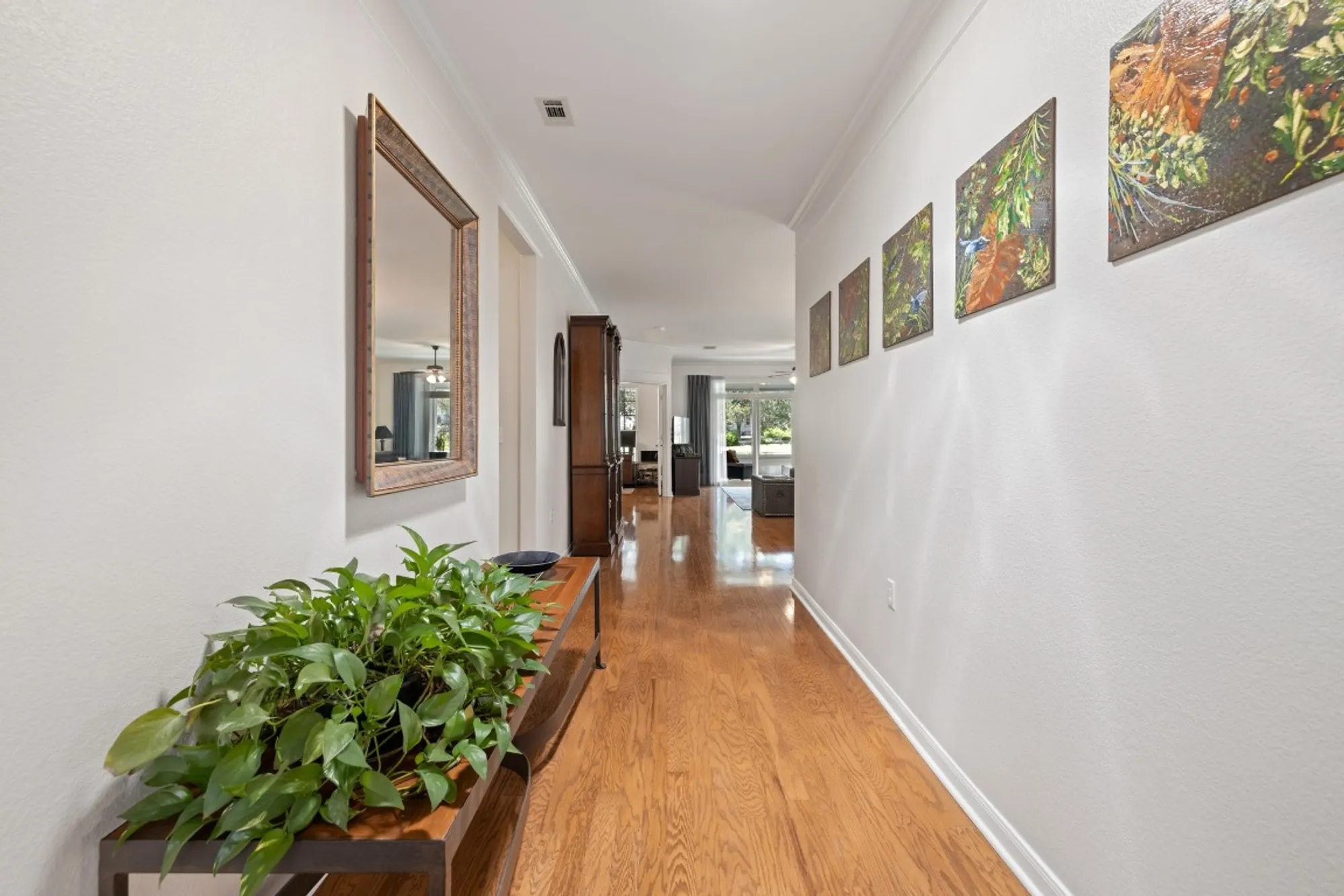 Property Slideshow image 5 of 40 | 302 rosecliff dr, Georgetown, TX, 78633