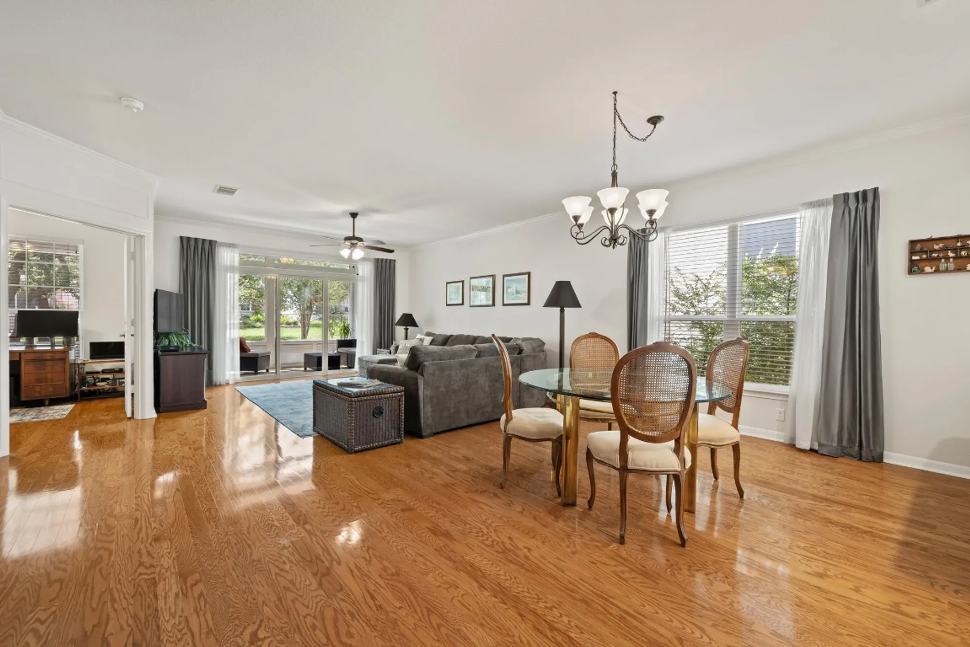 Property Slideshow image 6 of 40 | 302 rosecliff dr, Georgetown, TX, 78633