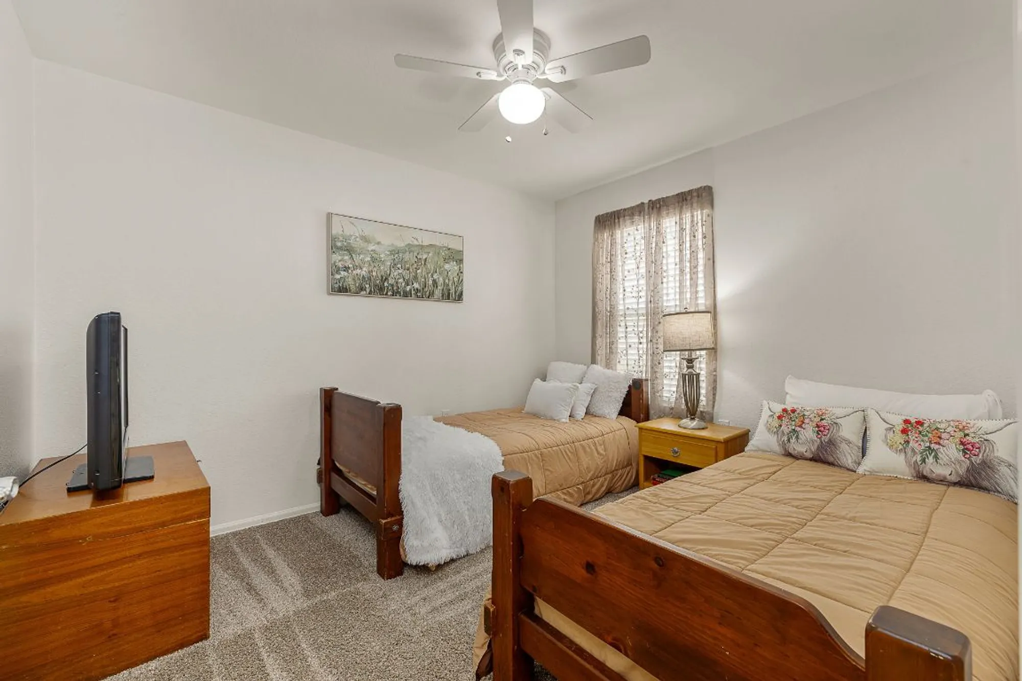 Property Slideshow image 19 of 22 | 607 salt creek ln, Georgetown, TX, 78633