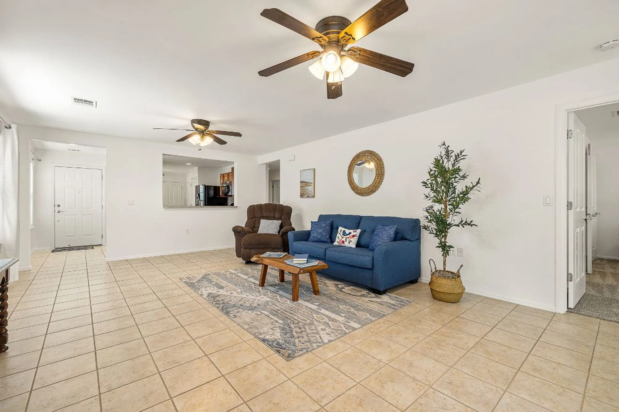 Property Slideshow image 6 of 22 | 607 salt creek ln, Georgetown, TX, 78633