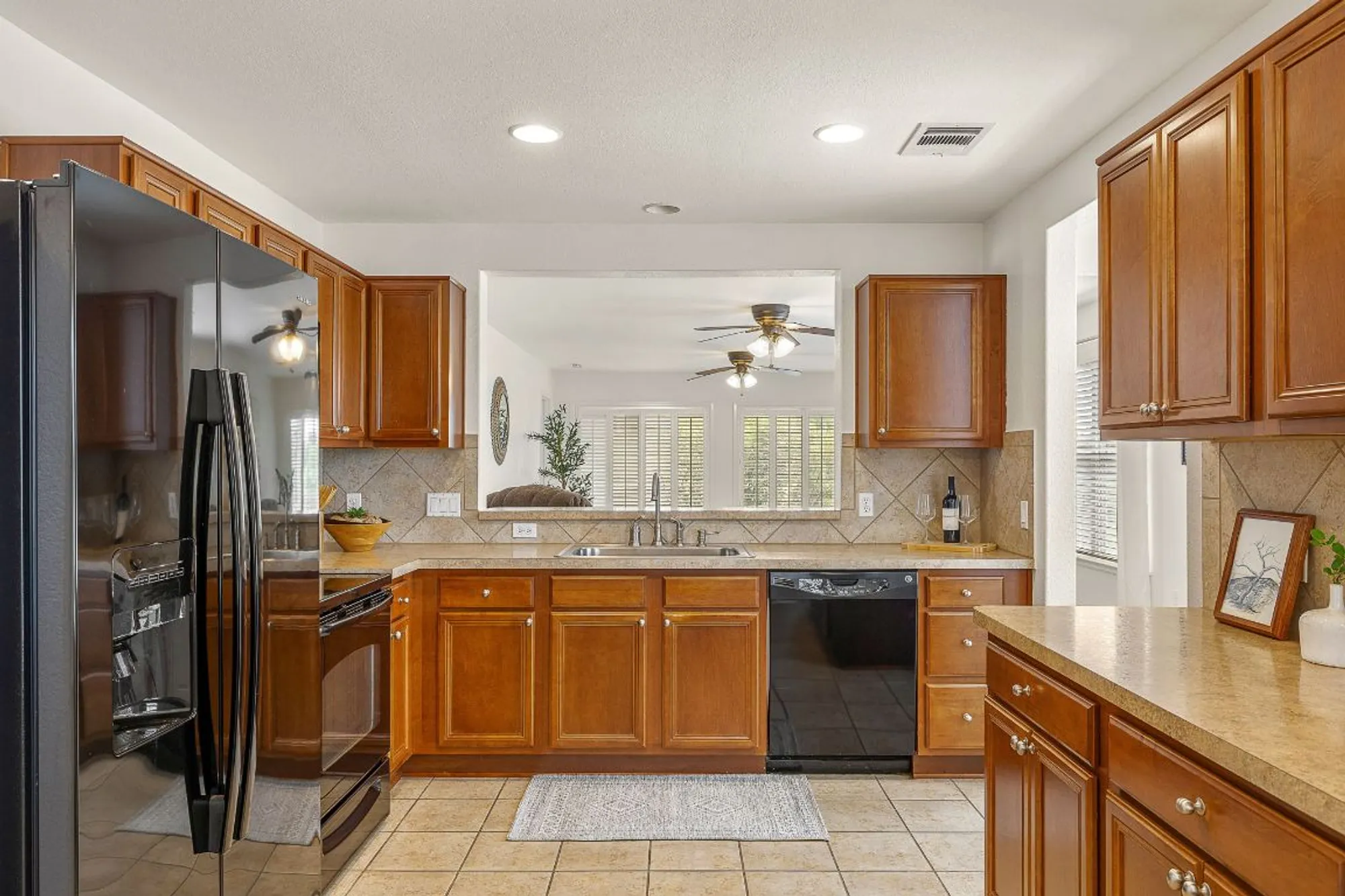 Property Slideshow image 9 of 22 | 607 salt creek ln, Georgetown, TX, 78633