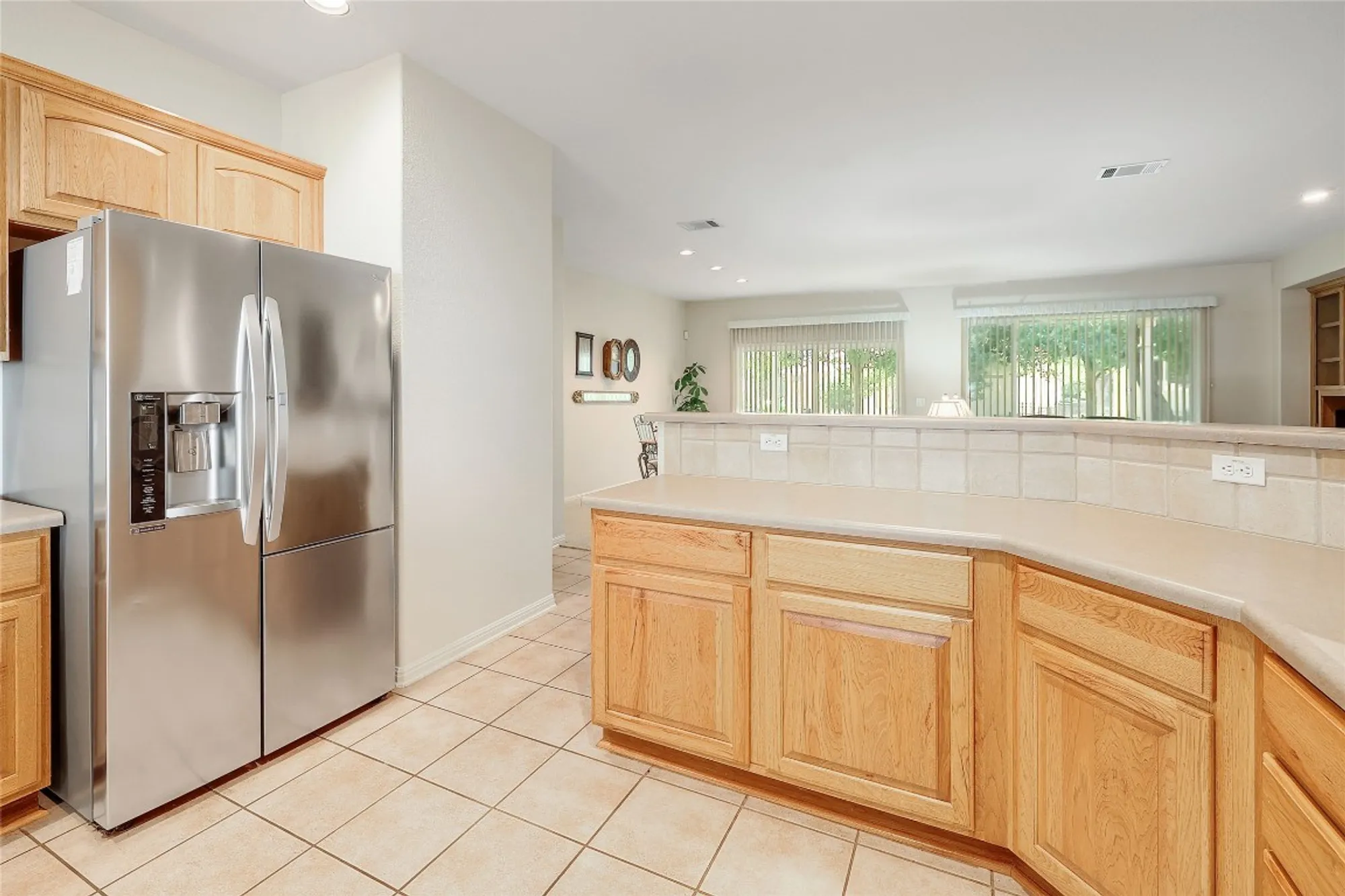 Property Slideshow image 14 of 28 | 107 lynn cv, Georgetown, TX, 78633