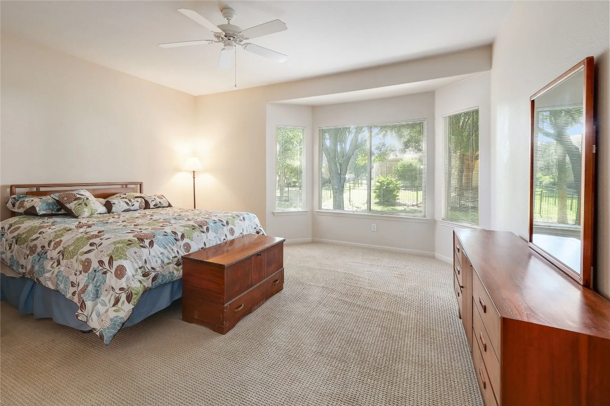 Property Slideshow image 15 of 28 | 107 lynn cv, Georgetown, TX, 78633