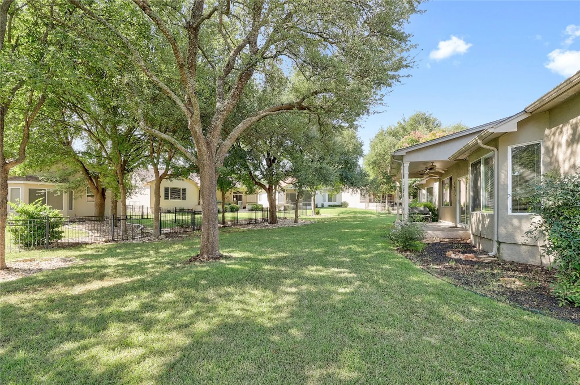 Property Slideshow image 26 of 28 | 107 lynn cv, Georgetown, TX, 78633