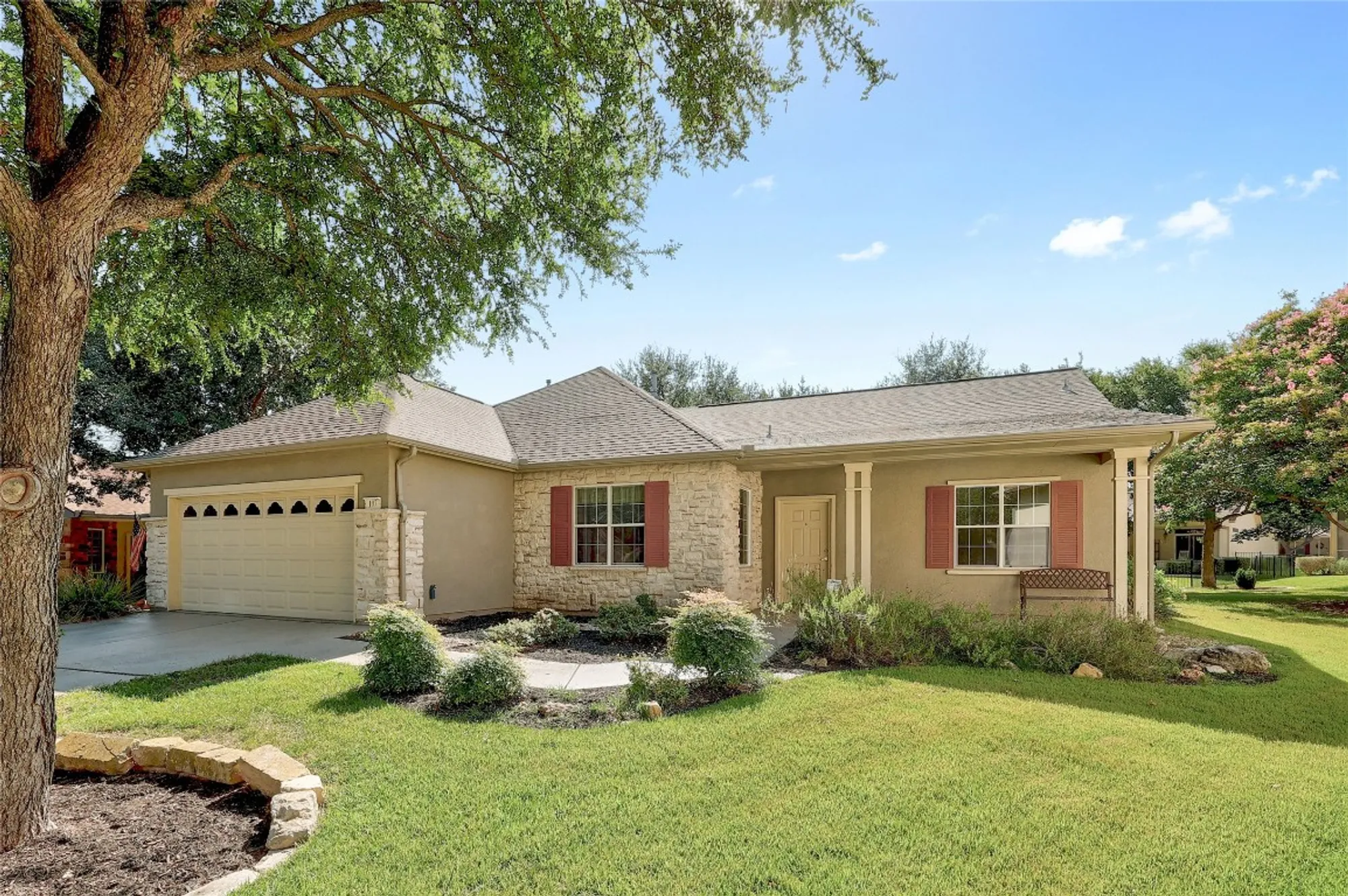 Property Slideshow image 2 of 28 | 107 lynn cv, Georgetown, TX, 78633