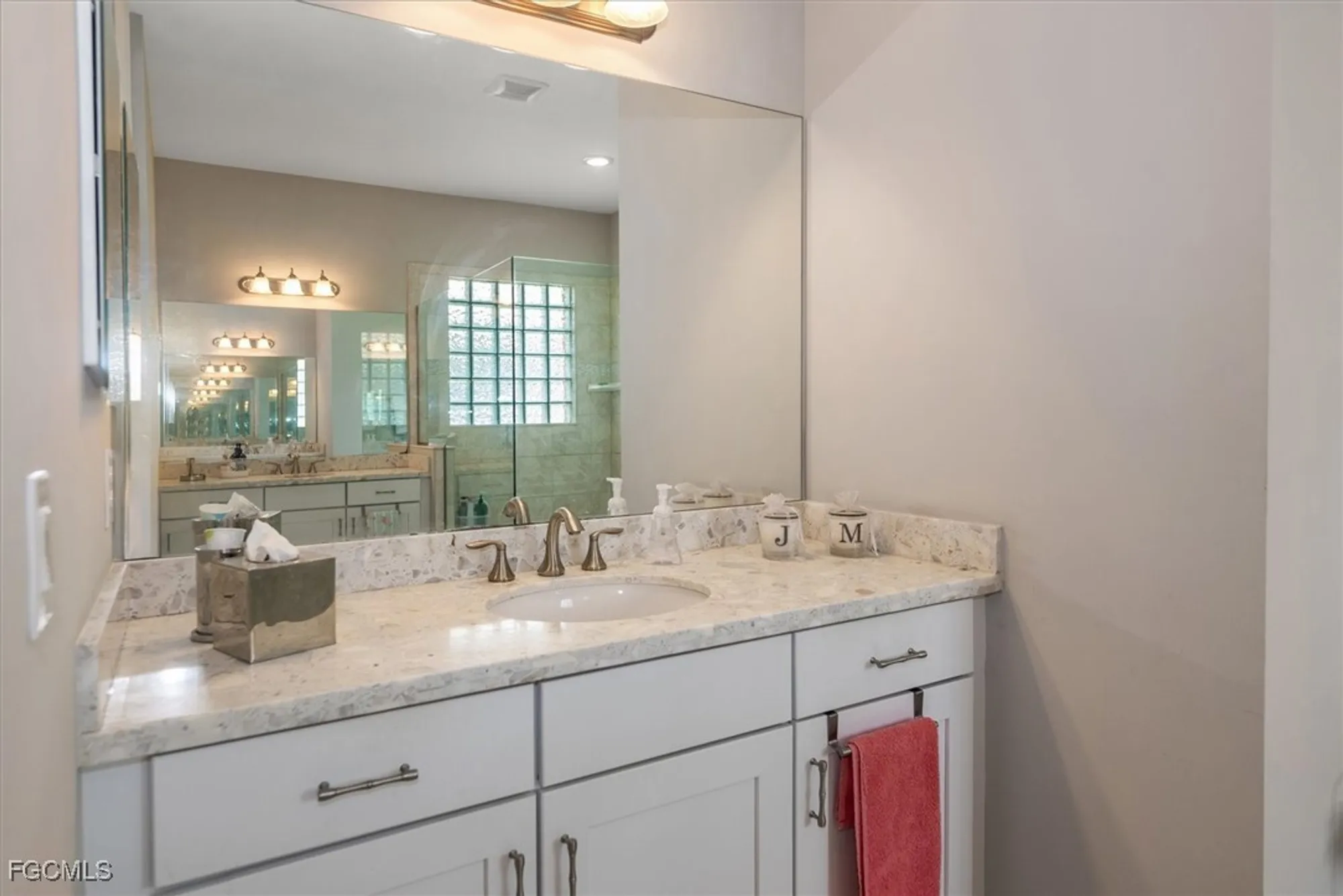 Property Slideshow image 19 of 33 | 10416 sirene way, Fort Myers, FL, 33913