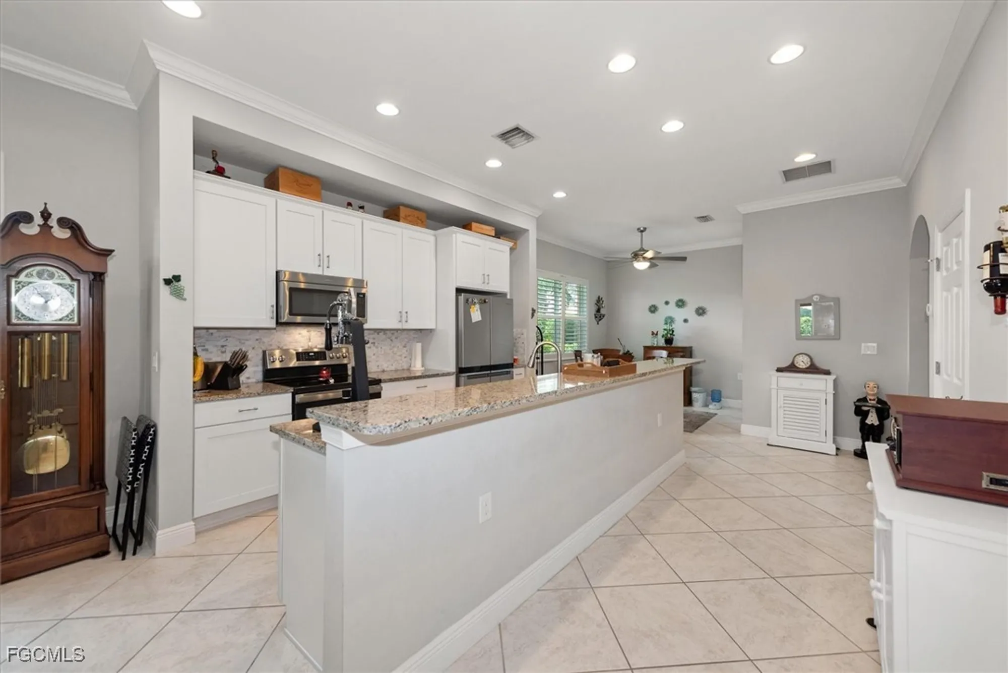 Property Slideshow image 13 of 33 | 10416 sirene way, Fort Myers, FL, 33913