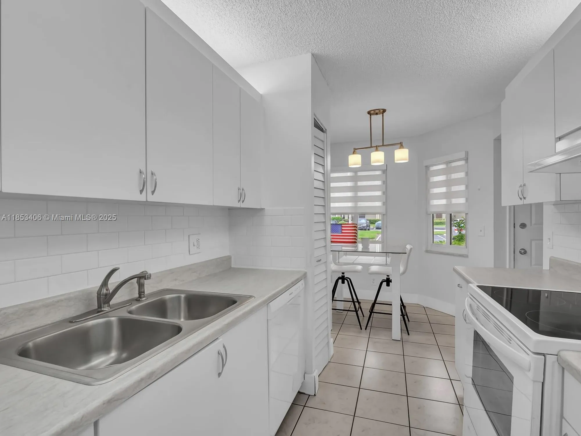 Property Slideshow image 13 of 41 | 13001 sw 15th ct apt 104t, Pembroke Pines, FL, 33027