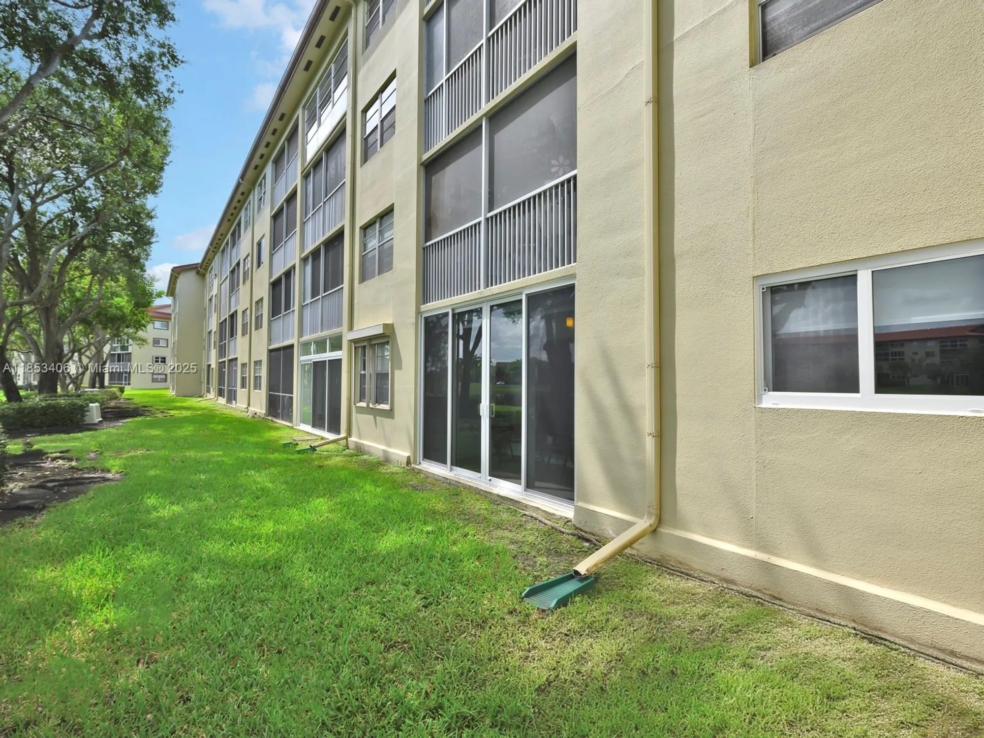 Property Slideshow image 35 of 41 | 13001 sw 15th ct apt 104t, Pembroke Pines, FL, 33027
