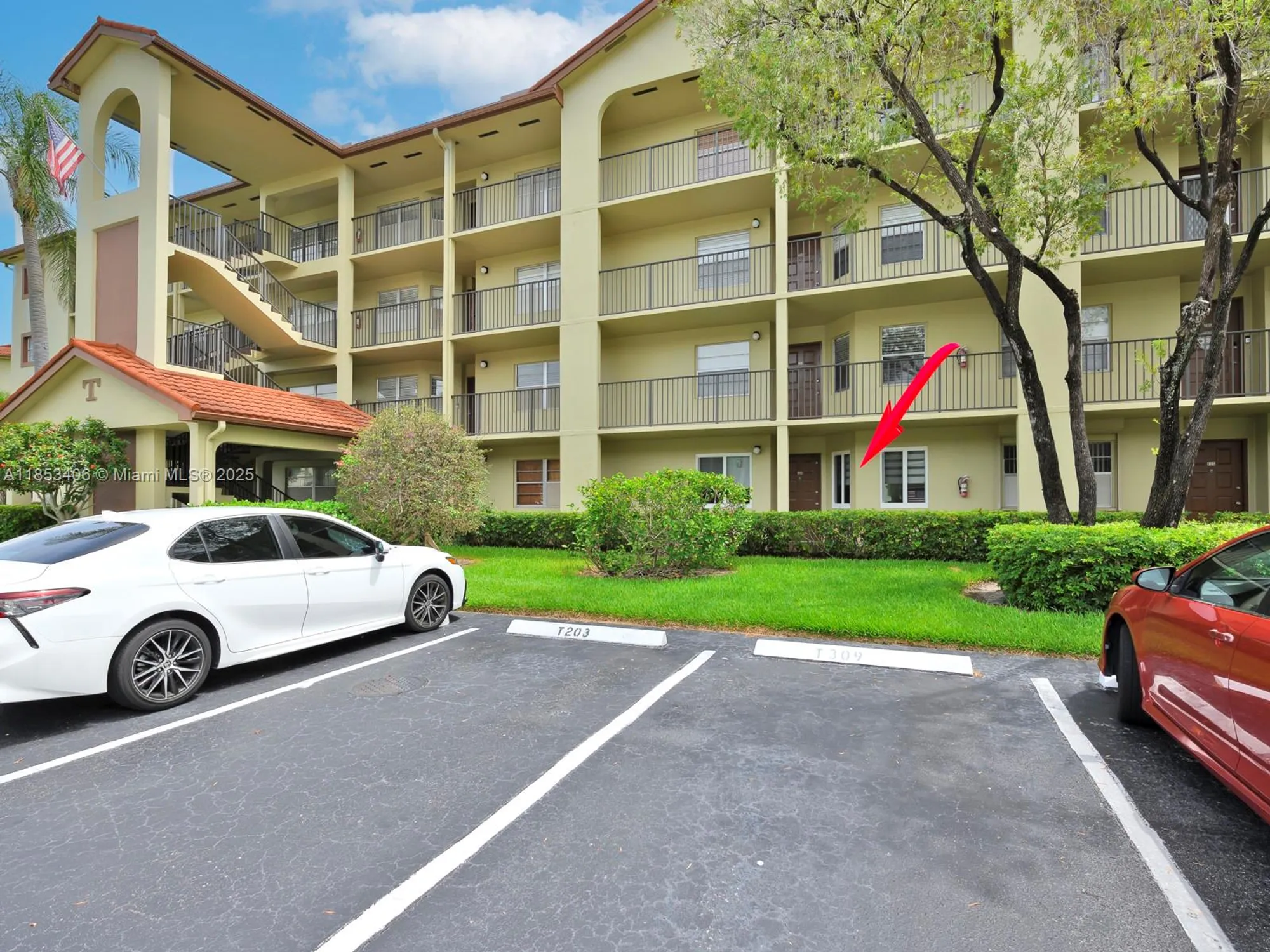 Property Slideshow image 3 of 41 | 13001 sw 15th ct apt 104t, Pembroke Pines, FL, 33027