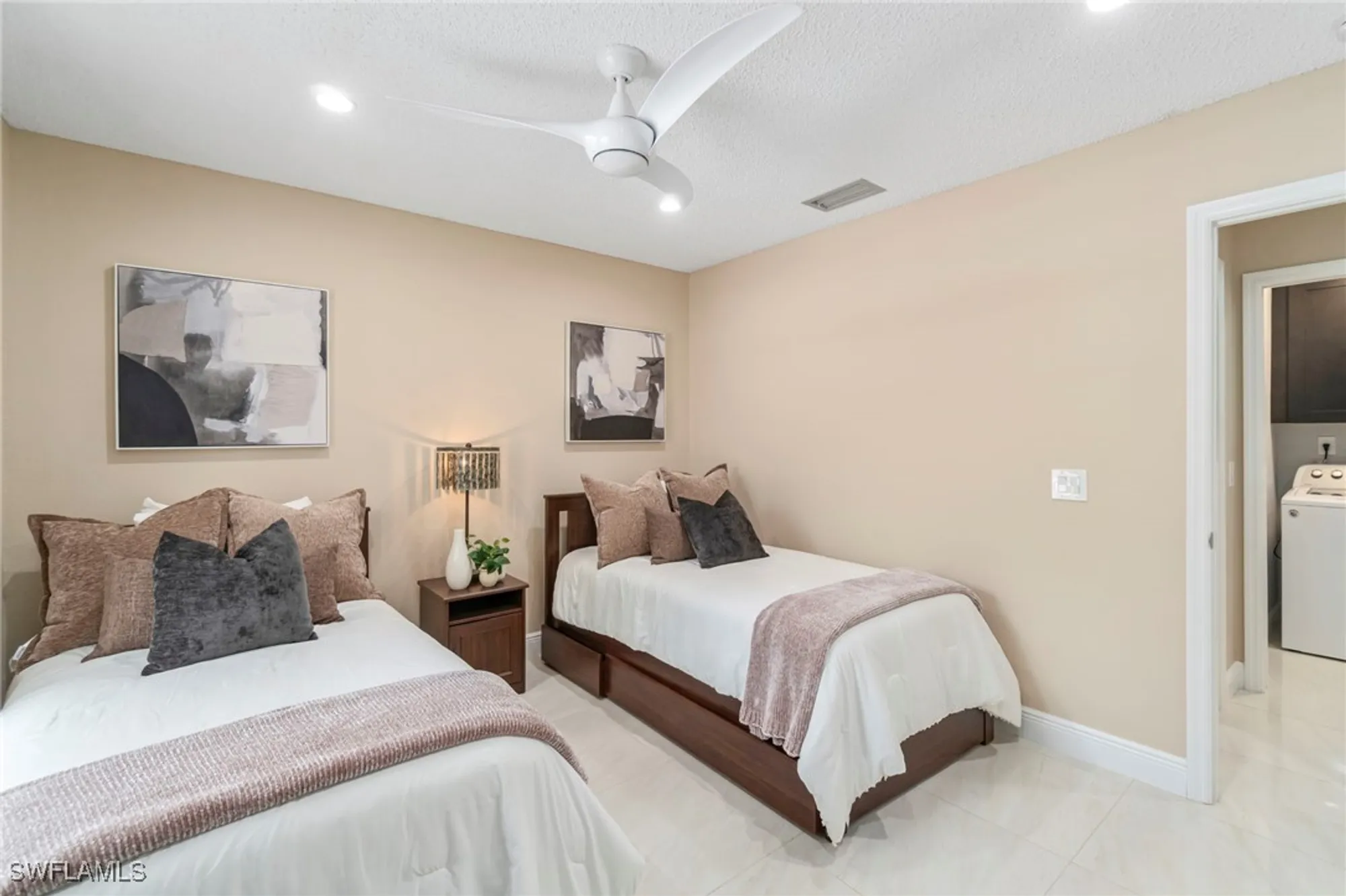 Property Slideshow image 25 of 50 | 613 serendipity dr # 613, Naples, FL, 34108