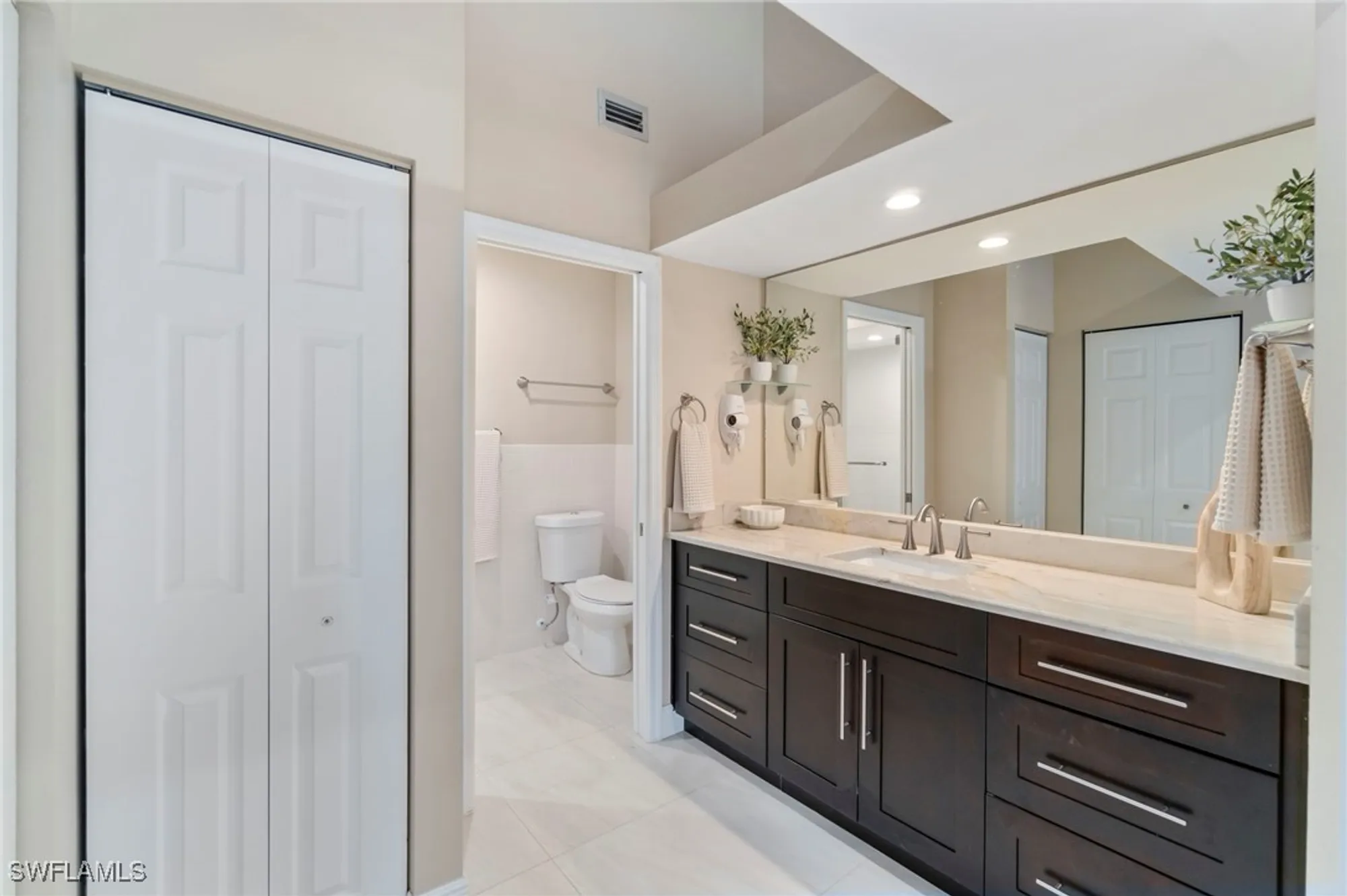 Property Slideshow image 26 of 50 | 613 serendipity dr # 613, Naples, FL, 34108