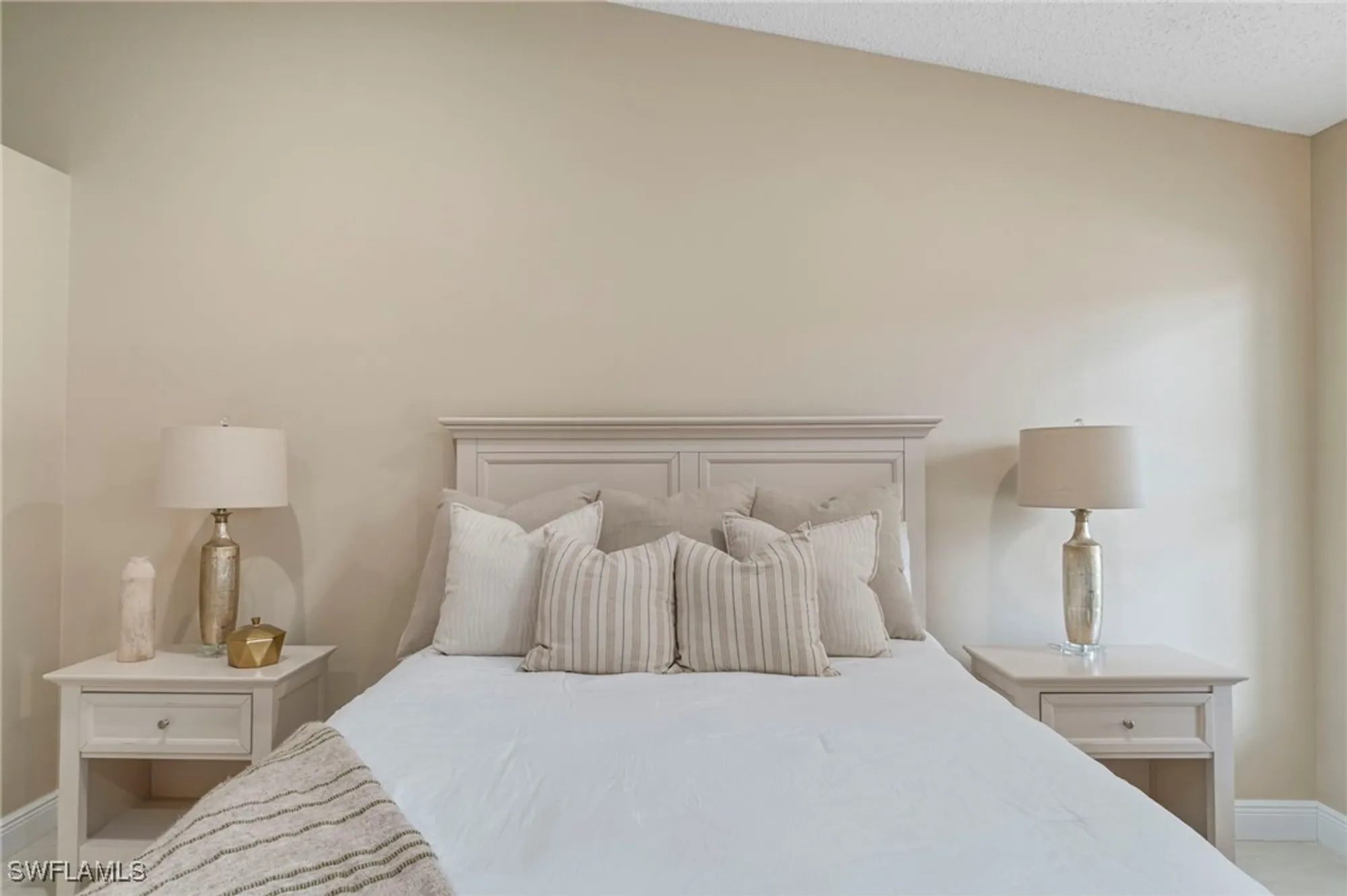 Property Slideshow image 22 of 50 | 613 serendipity dr # 613, Naples, FL, 34108