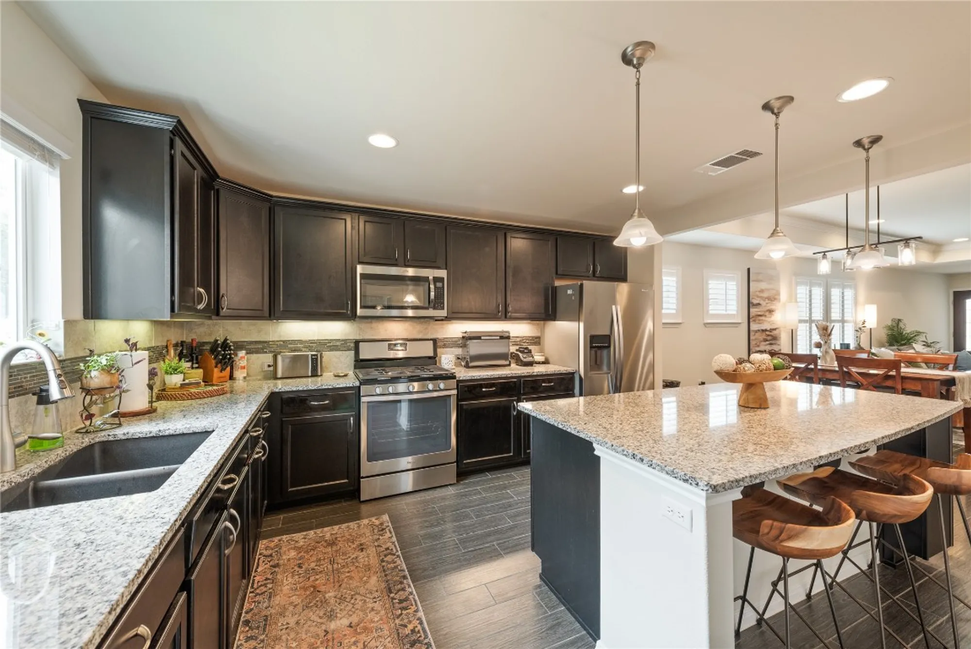 Property Slideshow image 15 of 40 | 307 hobby st, Georgetown, TX, 78633