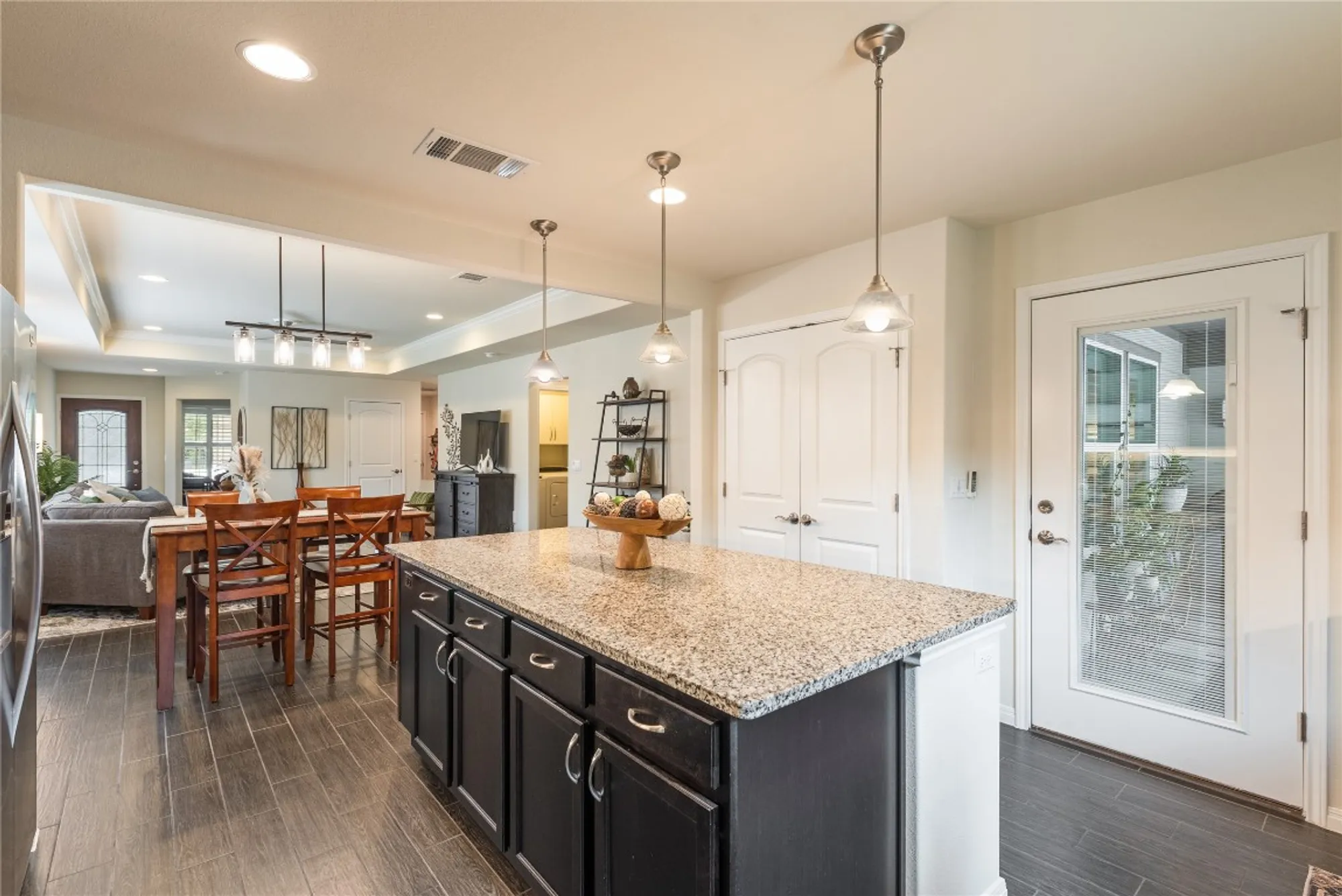 Property Slideshow image 16 of 40 | 307 hobby st, Georgetown, TX, 78633