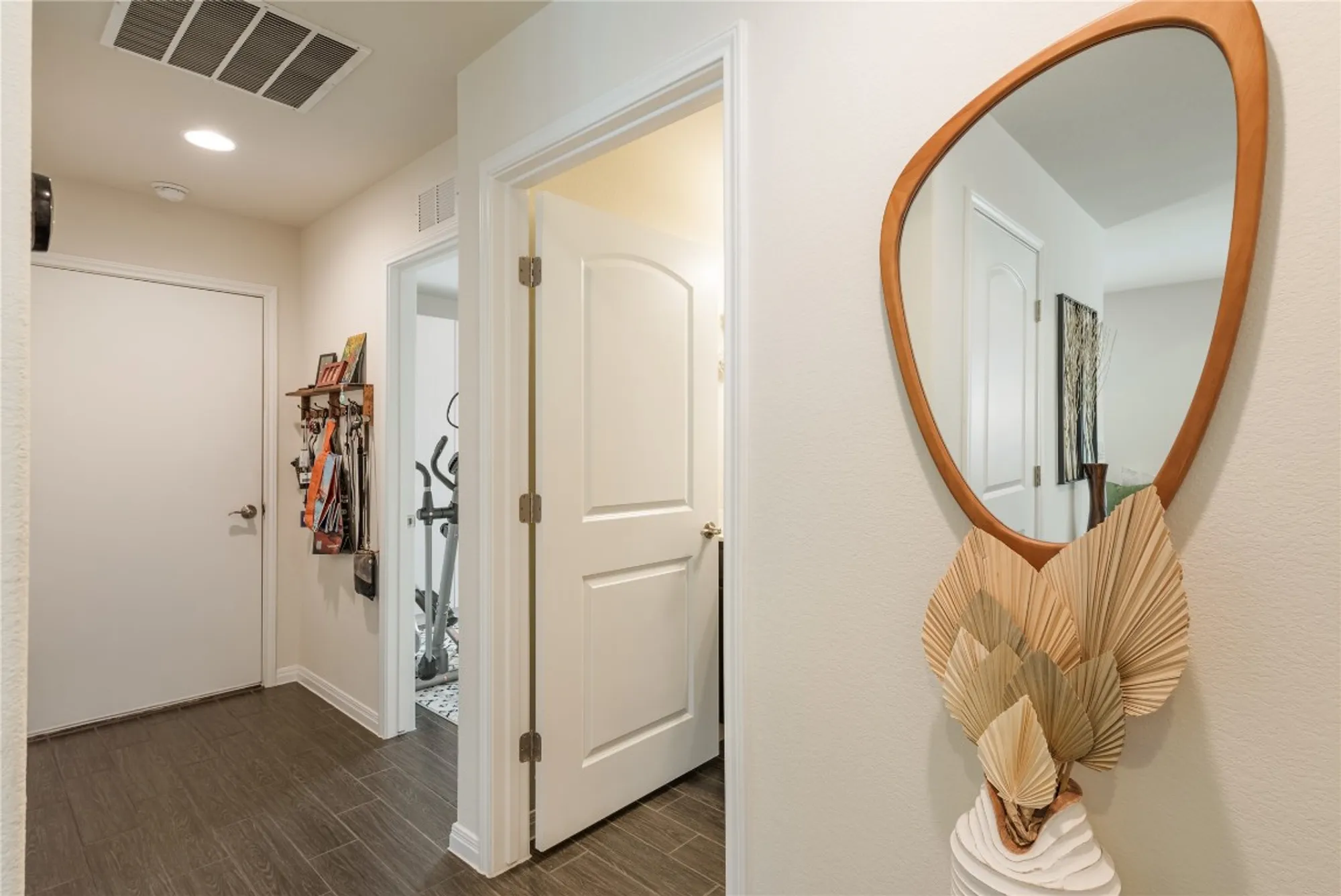 Property Slideshow image 25 of 40 | 307 hobby st, Georgetown, TX, 78633