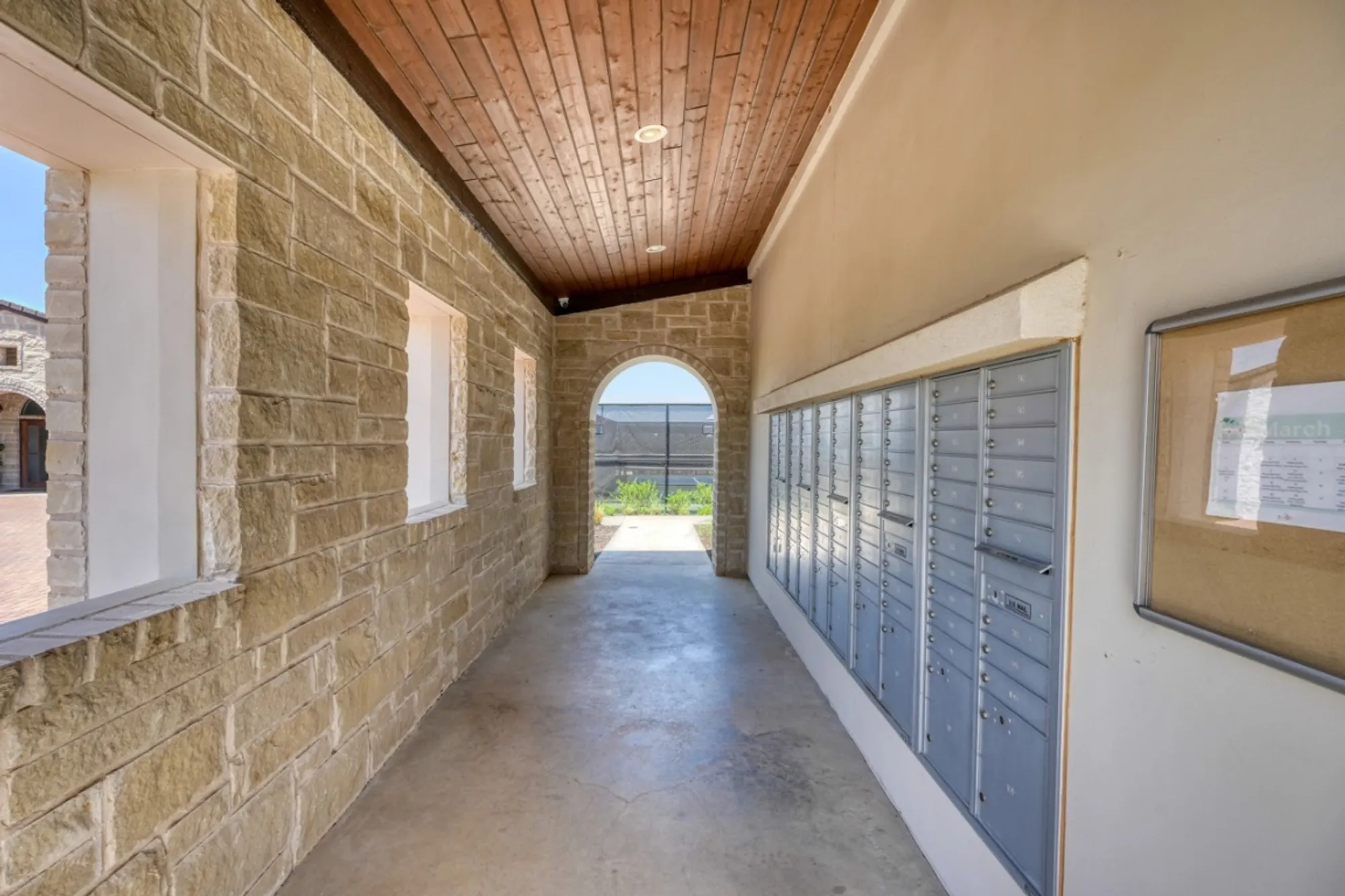 Property Slideshow image 32 of 40 | 105 amiata dr, Horseshoe Bay, TX, 78657