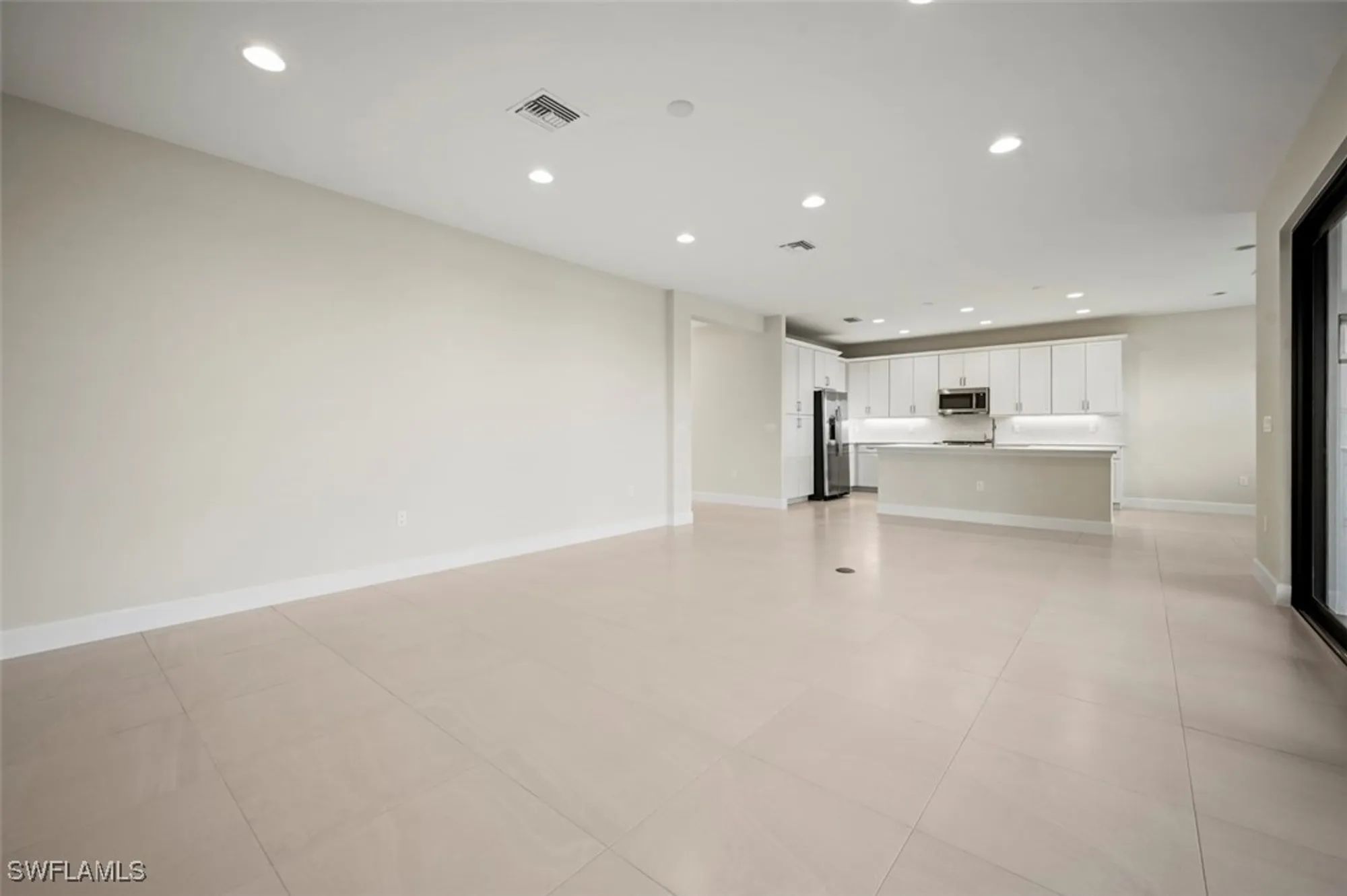 Property Slideshow image 15 of 49 | 3369 meloy dr, Fort Myers, FL, 33905