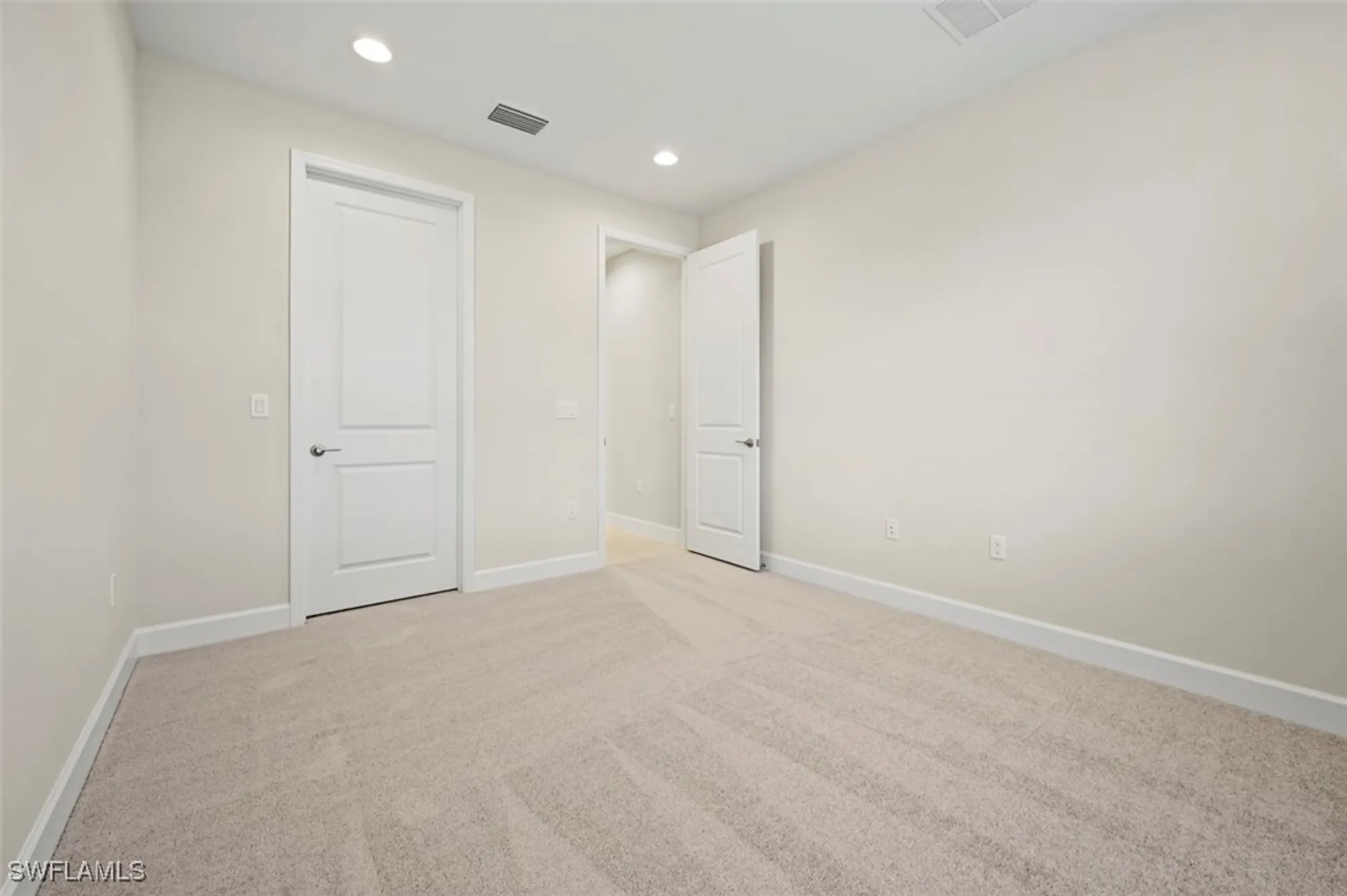 Property Slideshow image 25 of 49 | 3369 meloy dr, Fort Myers, FL, 33905