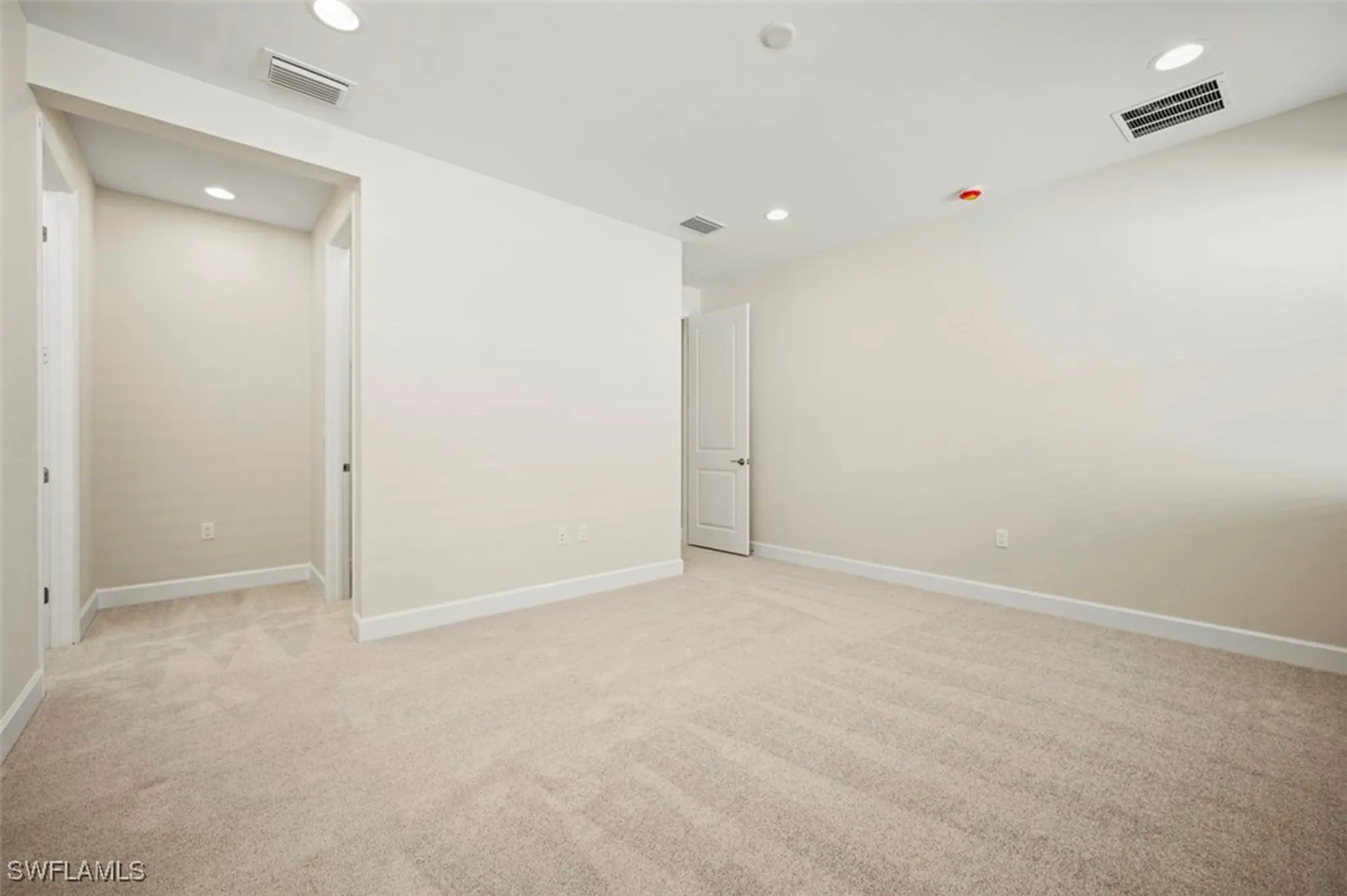 Property Slideshow image 20 of 49 | 3369 meloy dr, Fort Myers, FL, 33905