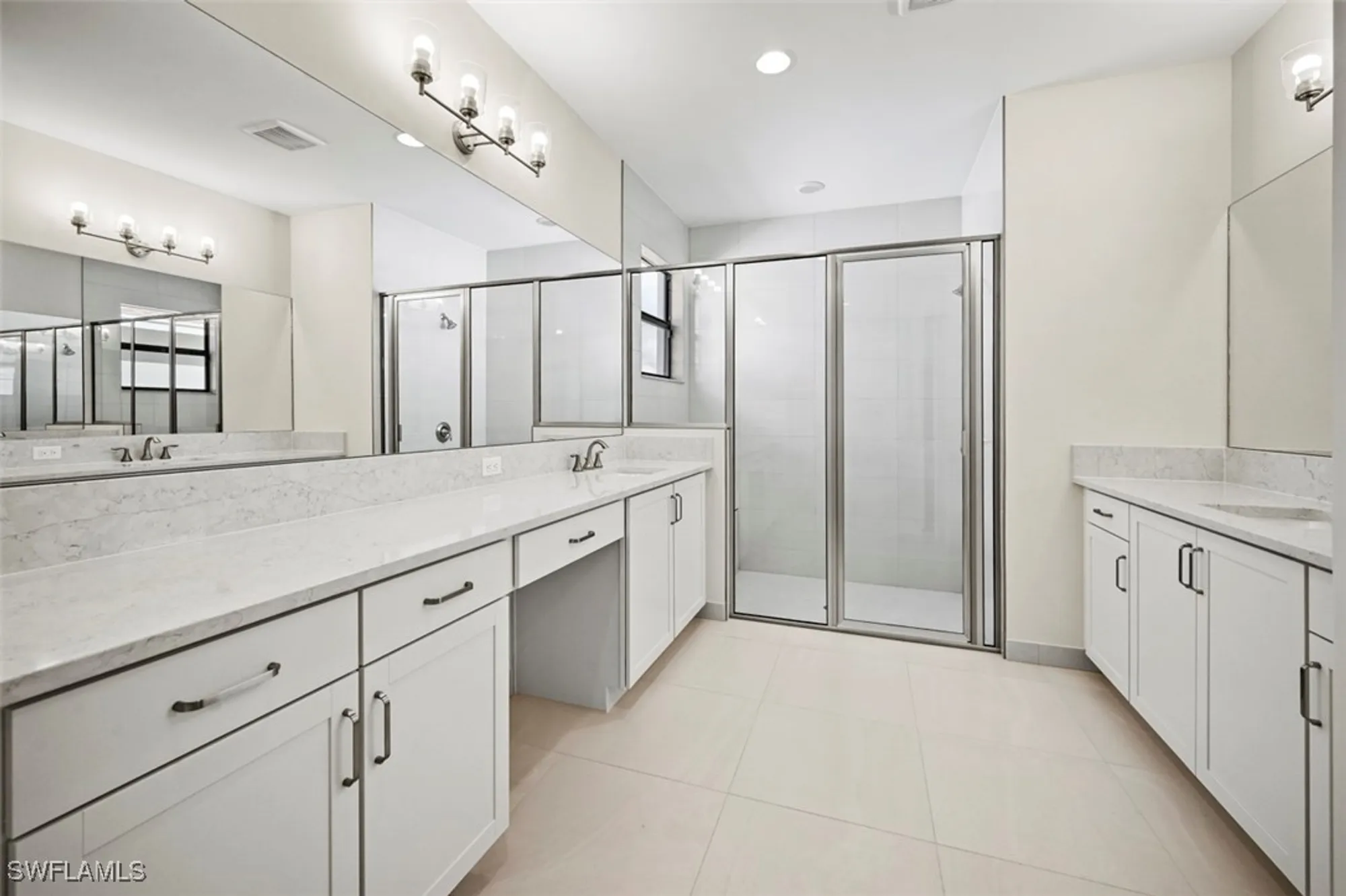 Property Slideshow image 21 of 49 | 3369 meloy dr, Fort Myers, FL, 33905