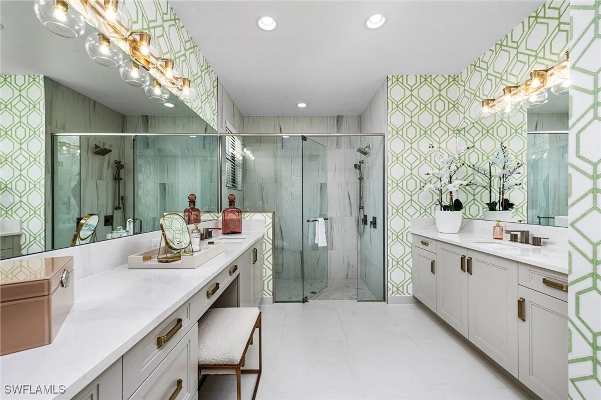 Property Slideshow image 39 of 49 | 3369 meloy dr, Fort Myers, FL, 33905