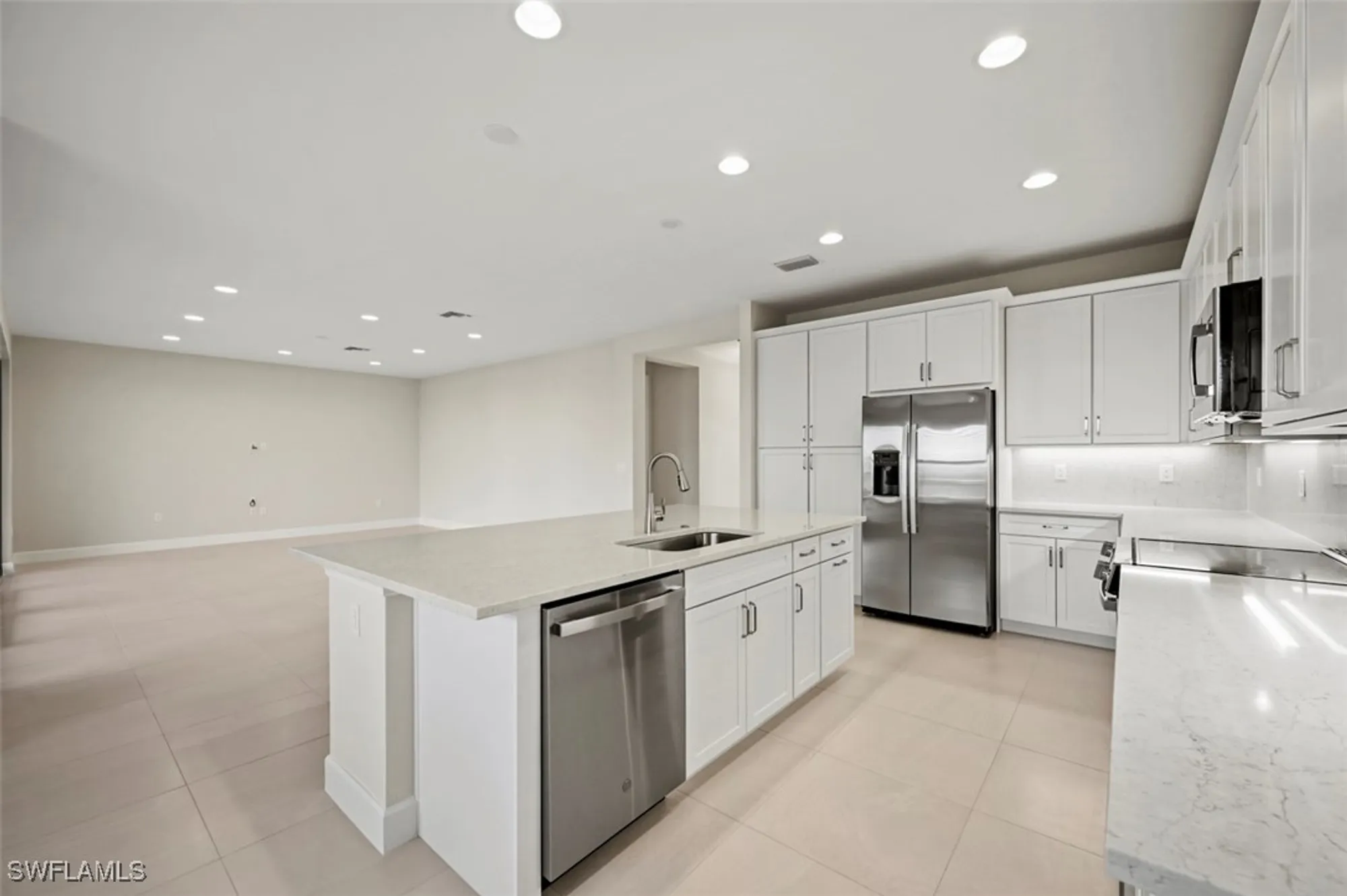 Property Slideshow image 7 of 49 | 3369 meloy dr, Fort Myers, FL, 33905