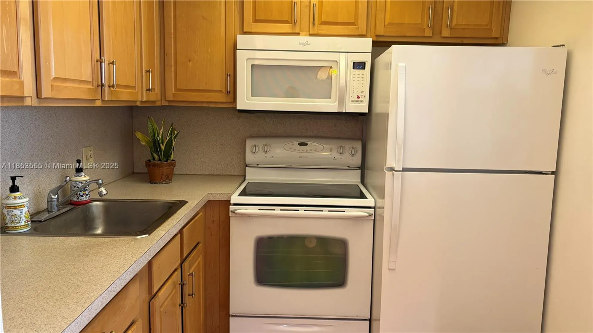 Property Slideshow image 7 of 15 | 12 westbury a # 12, Deerfield Beach, FL, 33442