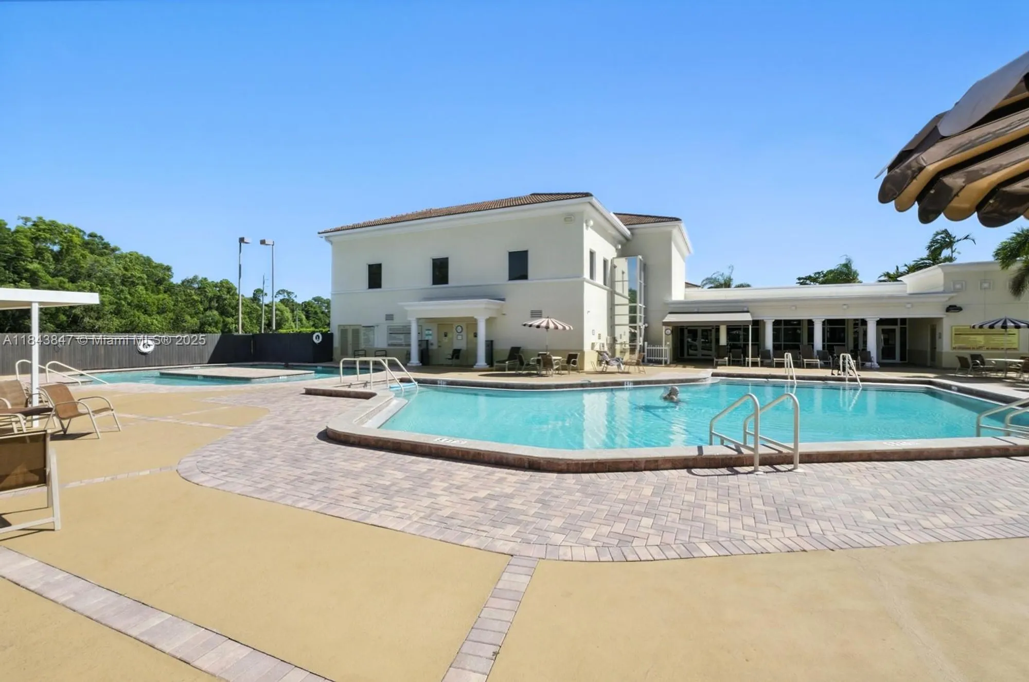 Property Slideshow image 25 of 28 | 61 somerset c # 61, West Palm Beach, FL, 33417