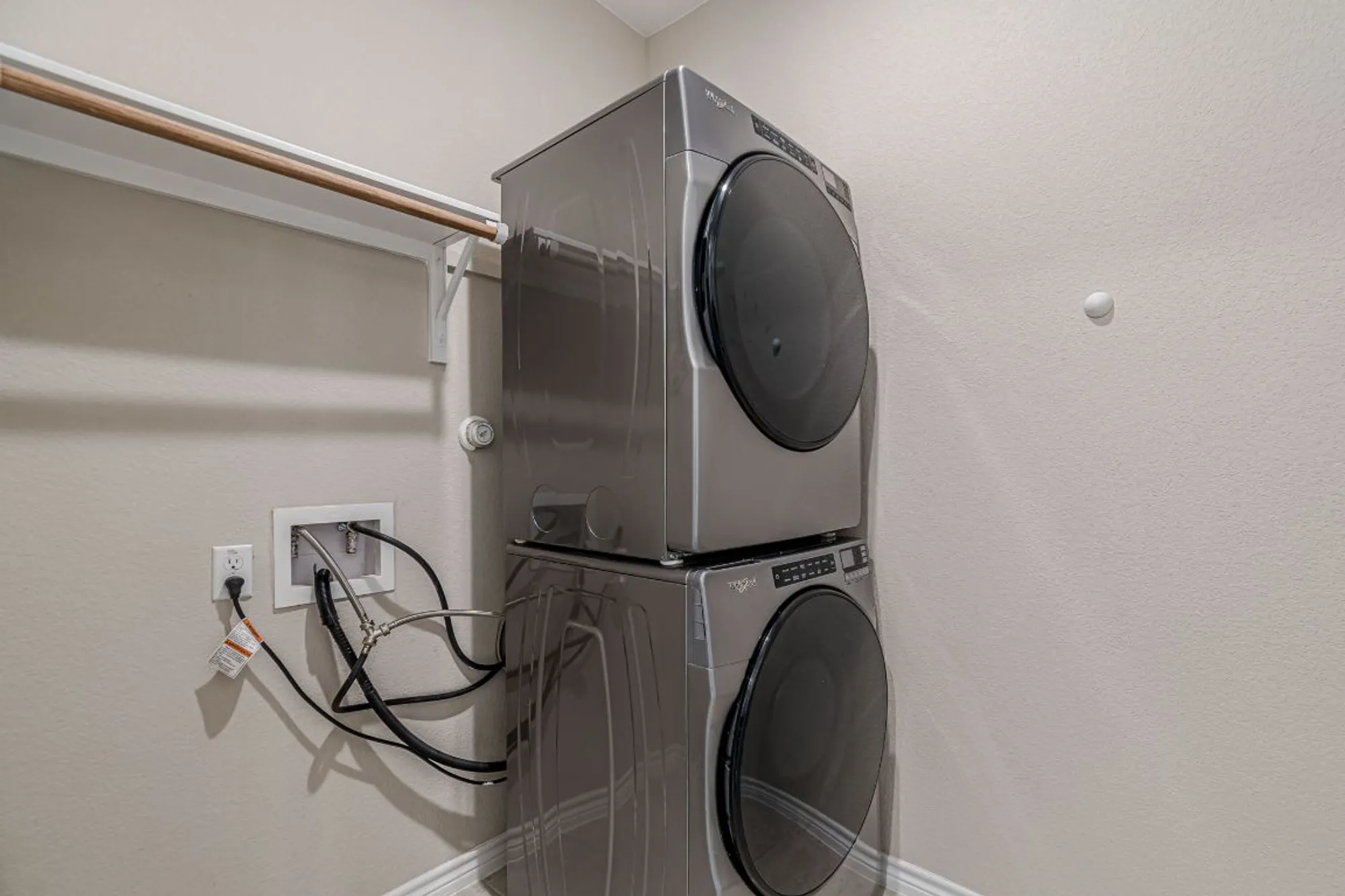 Property Slideshow image 22 of 40 | 112 diving crest cv unit 103, San Marcos, TX, 78666