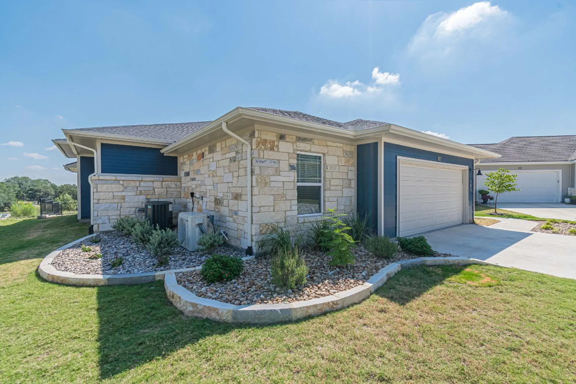 Property Slideshow image 36 of 40 | 112 diving crest cv unit 103, San Marcos, TX, 78666