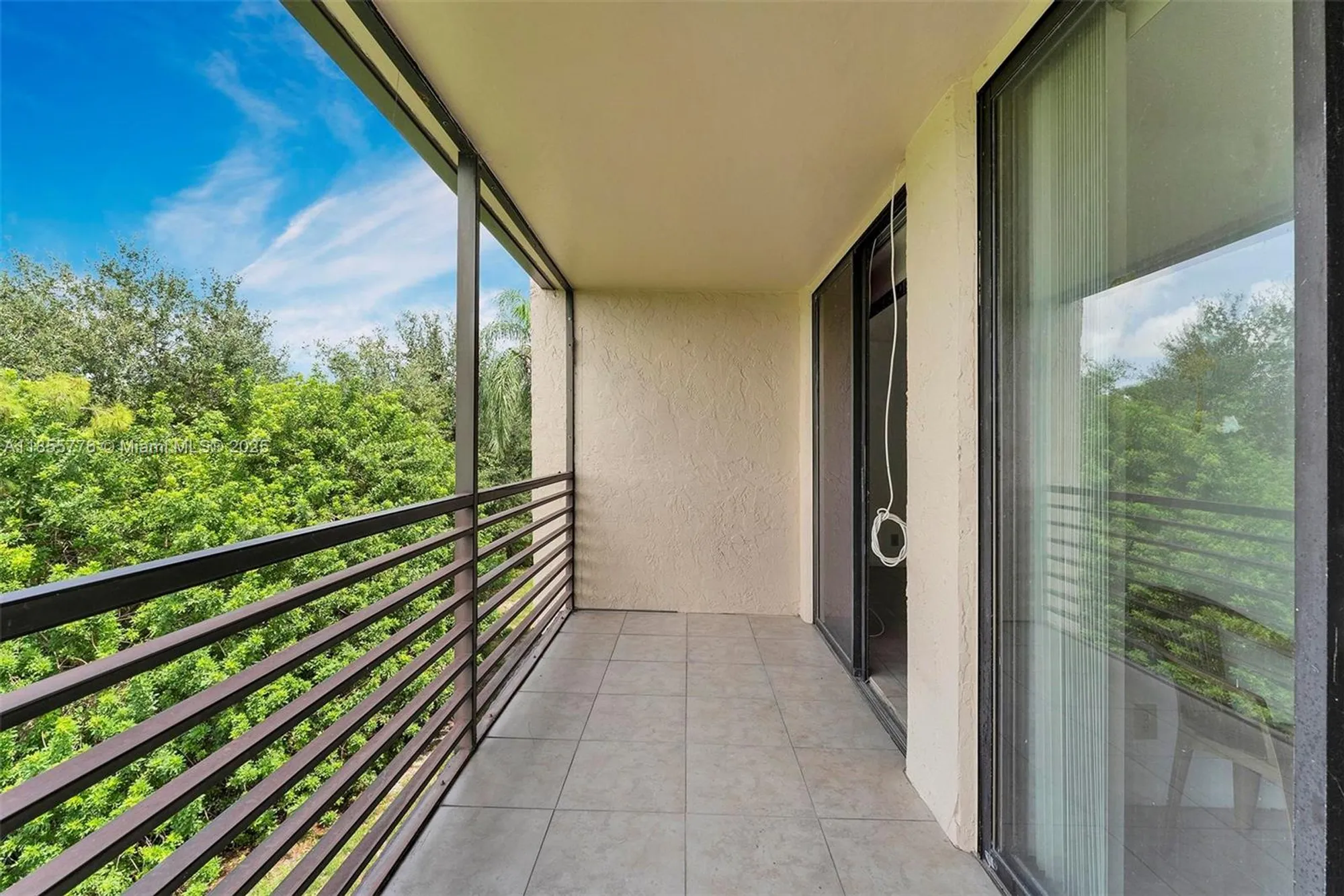 Property Slideshow image 22 of 38 | 6301 n university dr 310, Tamarac, FL, 33321