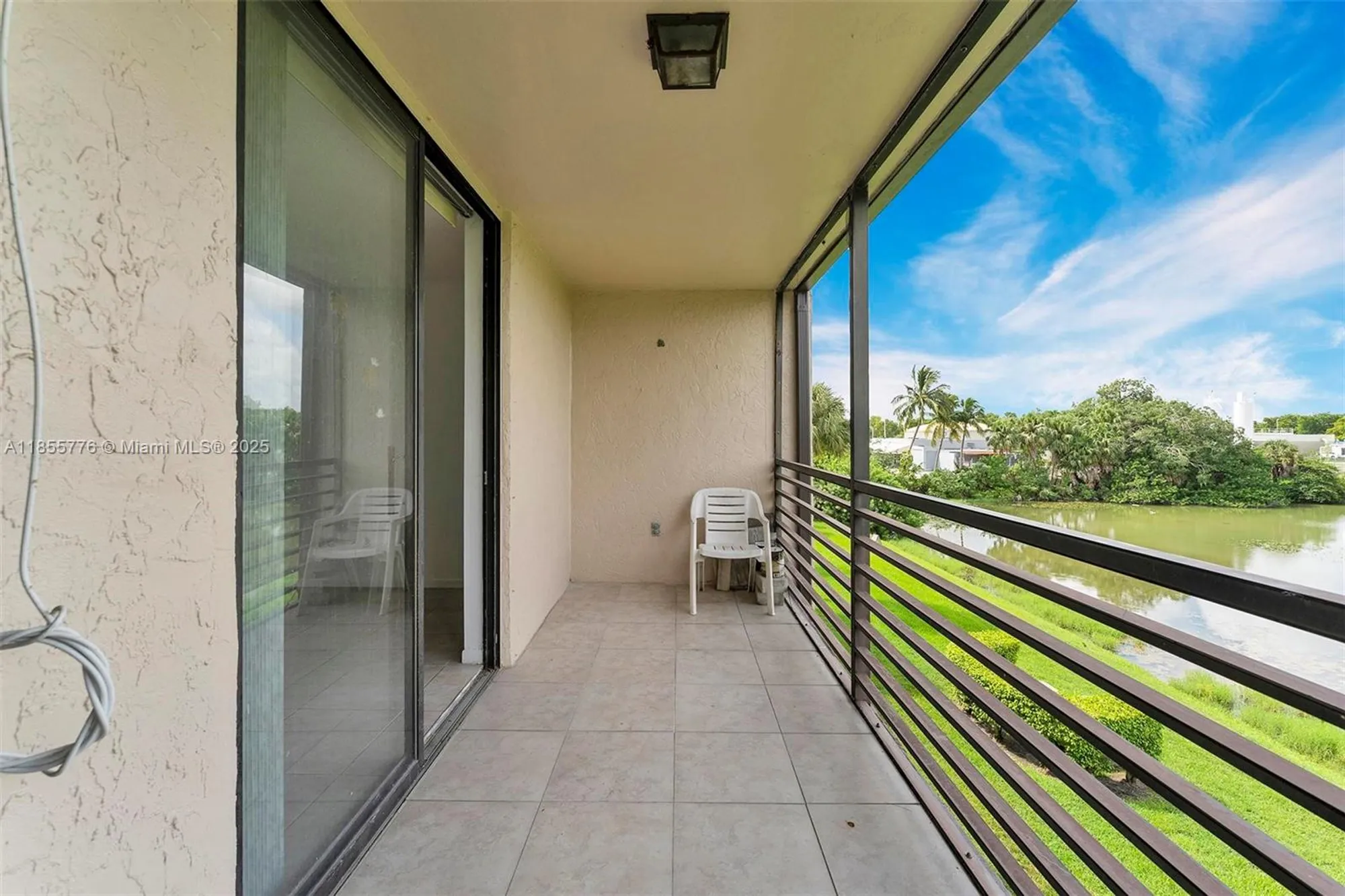Property Slideshow image 23 of 38 | 6301 n university dr 310, Tamarac, FL, 33321