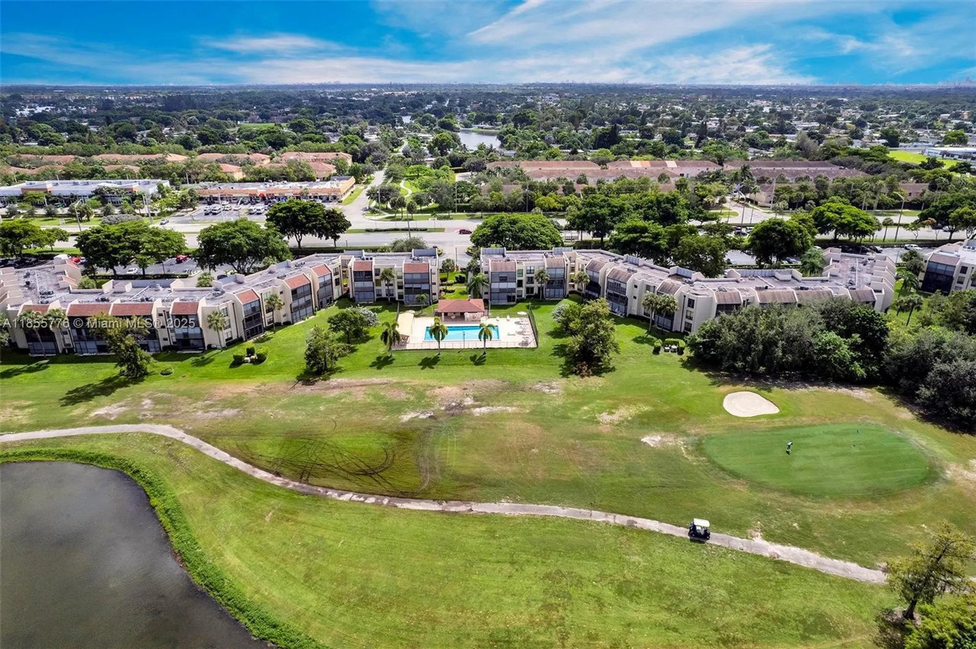 Property Slideshow image 31 of 38 | 6301 n university dr 310, Tamarac, FL, 33321