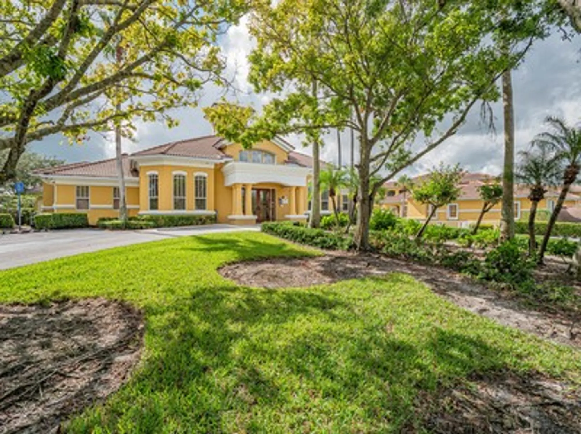 Property Slideshow image 24 of 25 | 5060 fairways cir f212, Vero Beach, FL, 32967
