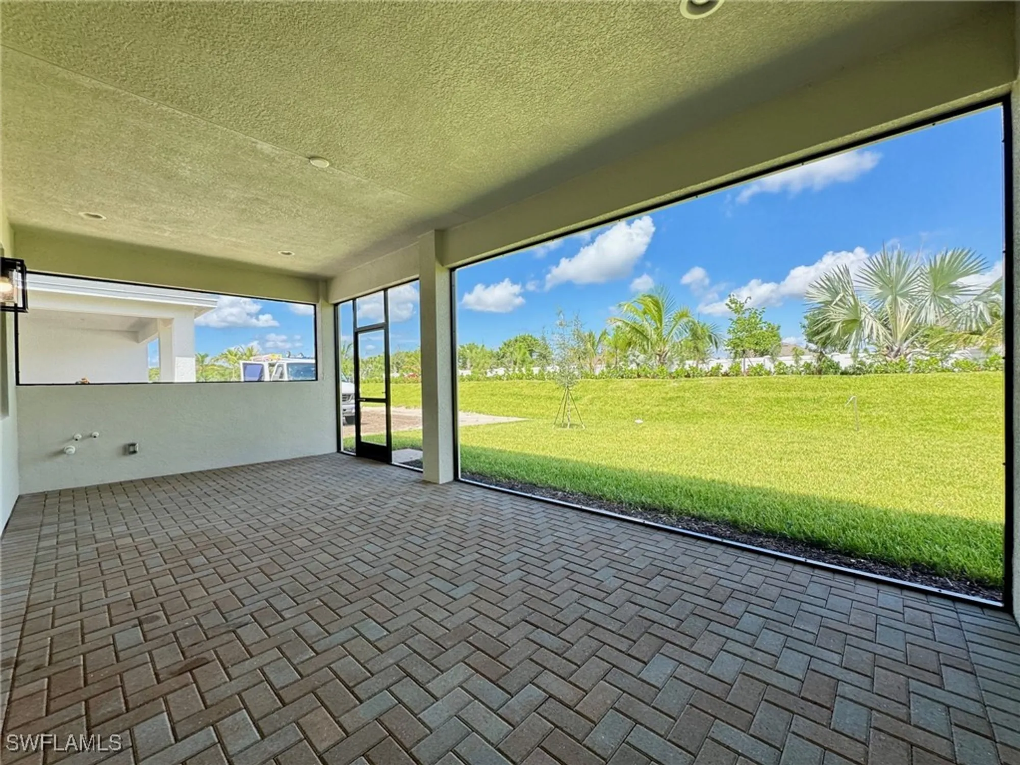 Property Slideshow image 10 of 28 | 14491 cumbria ct, Fort Myers, FL, 33905