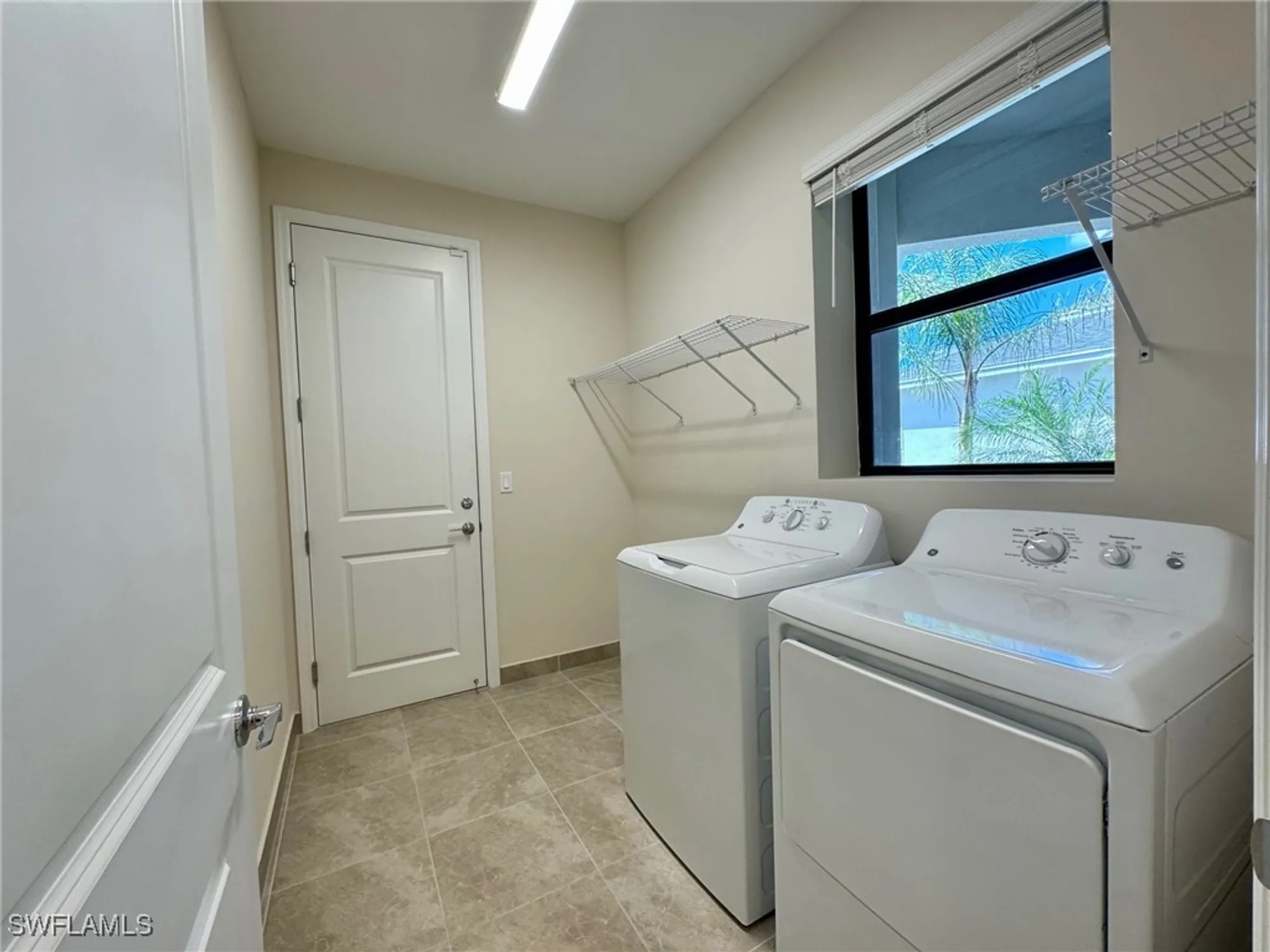 Property Slideshow image 21 of 28 | 14491 cumbria ct, Fort Myers, FL, 33905