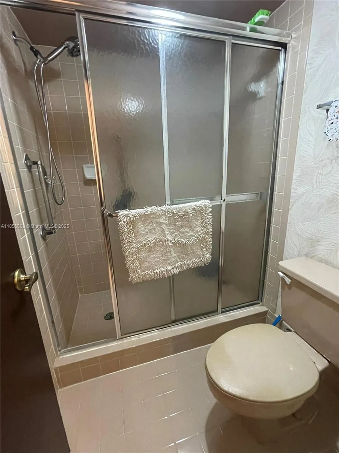 Property Slideshow image 17 of 33 | 4975 e sabal palm blvd 208, Tamarac, FL, 33319