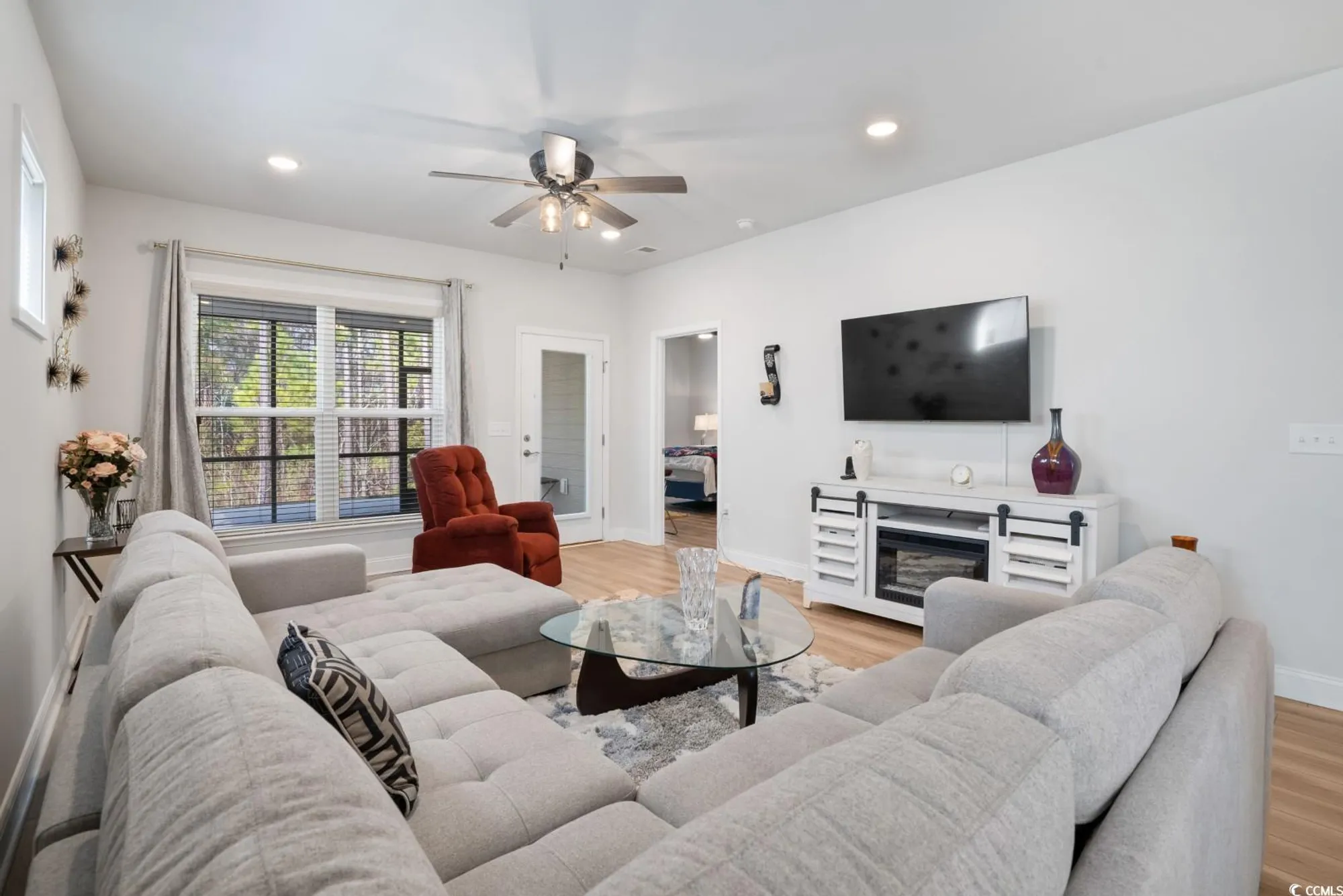 Property Slideshow image 10 of 39 | 5987 tramonto st, Myrtle Beach, SC, 29577