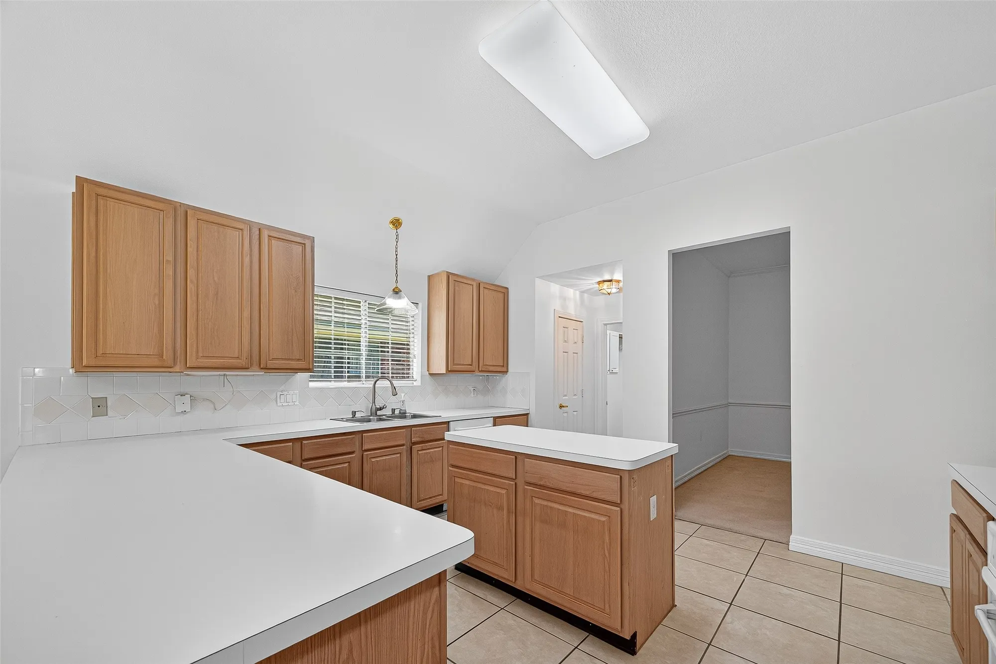 Property Slideshow image 15 of 46 | 3943 e peach hollow cir, Pearland, TX, 77584