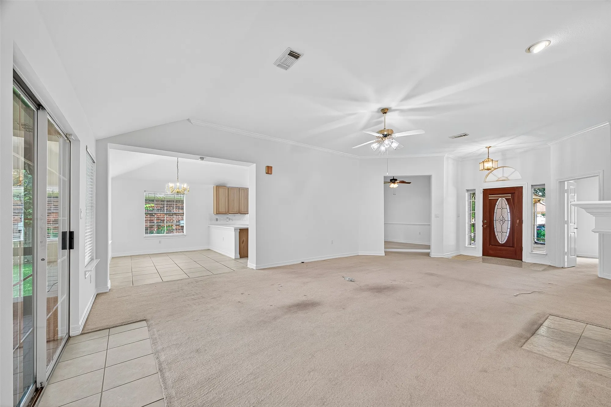 Property Slideshow image 13 of 46 | 3943 e peach hollow cir, Pearland, TX, 77584