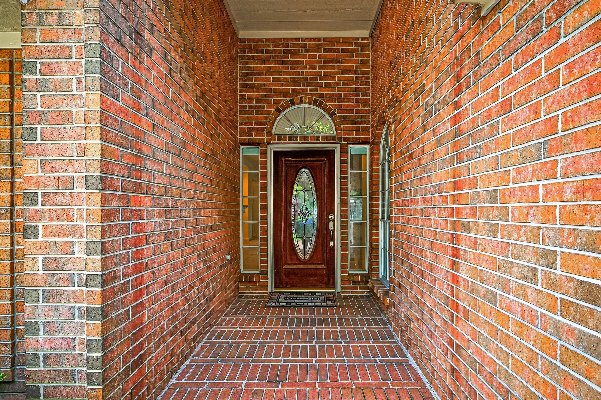 Property Slideshow image 6 of 46 | 3943 e peach hollow cir, Pearland, TX, 77584