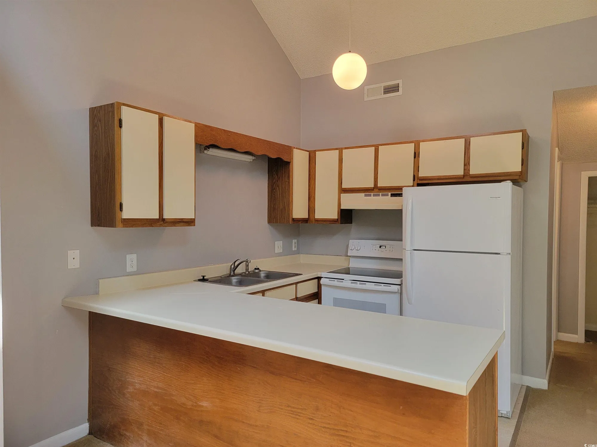 Property Slideshow image 4 of 17 | 500 fairway village dr n-9, Myrtle Beach, SC, 29588