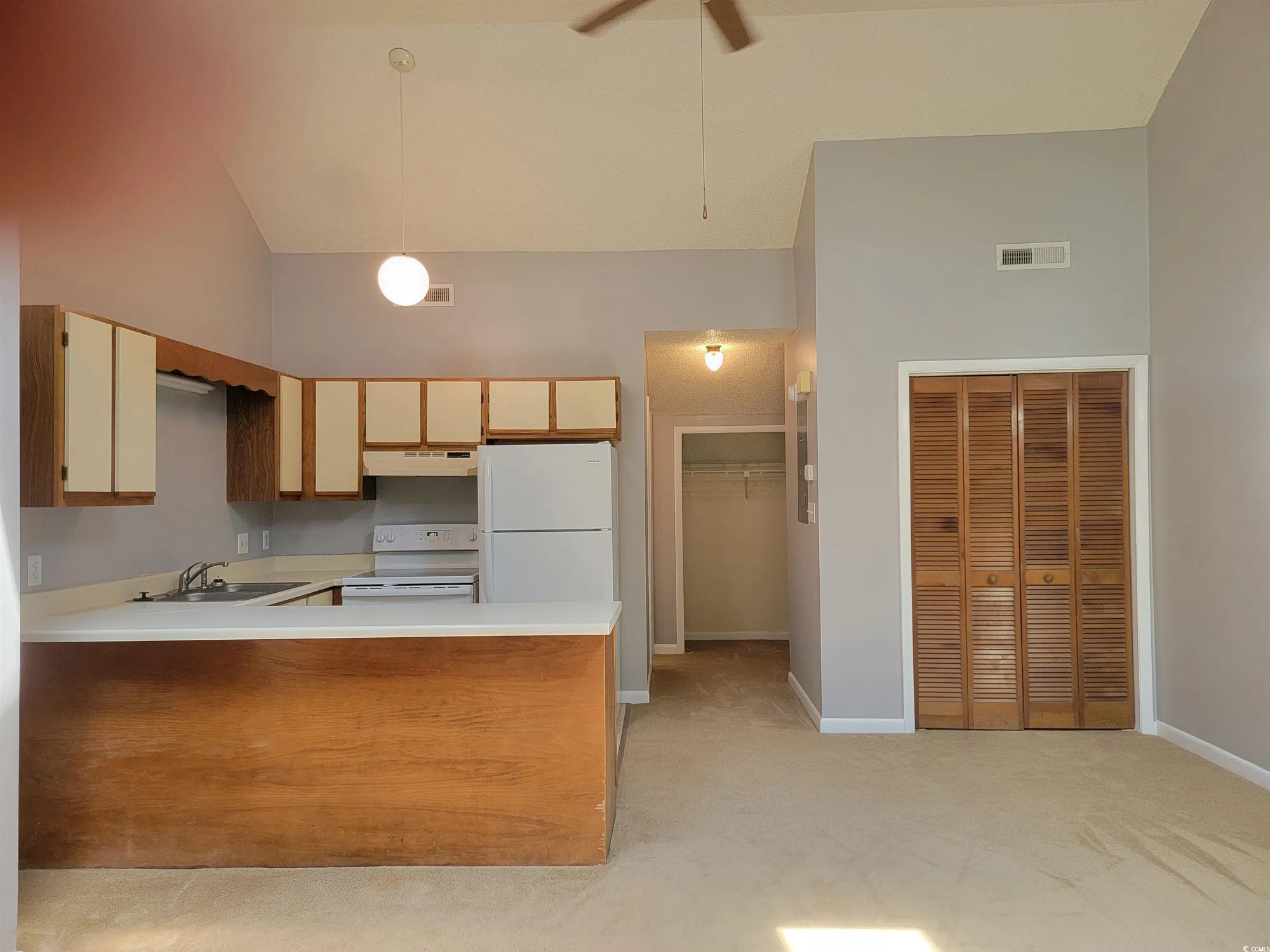 Property Slideshow image 7 of 17 | 500 fairway village dr n-9, Myrtle Beach, SC, 29588